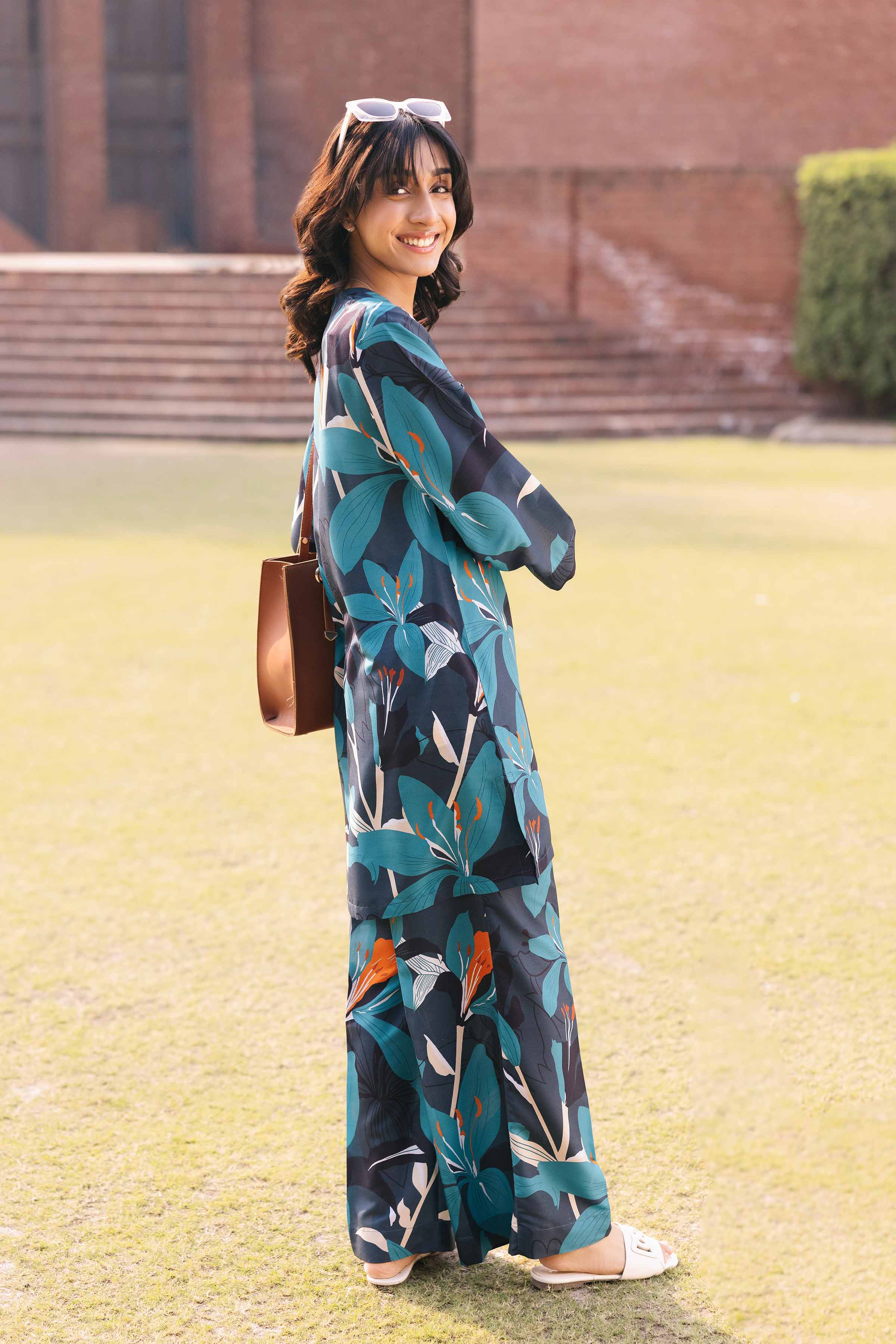 2 Piece - Printed Suit - PE25-221 - Image 5