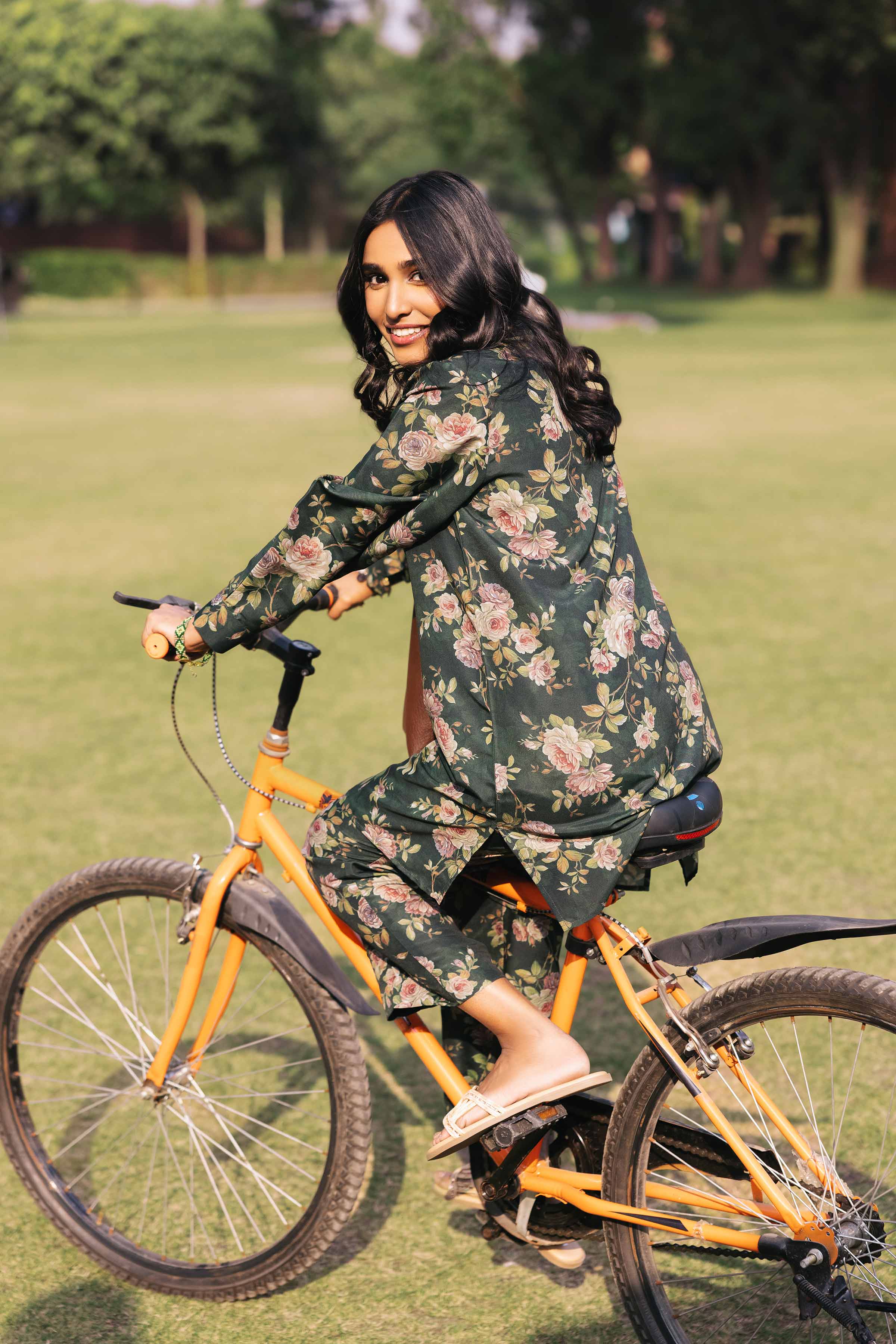 2 Piece - Printed Suit - PE25-223 - Image 4