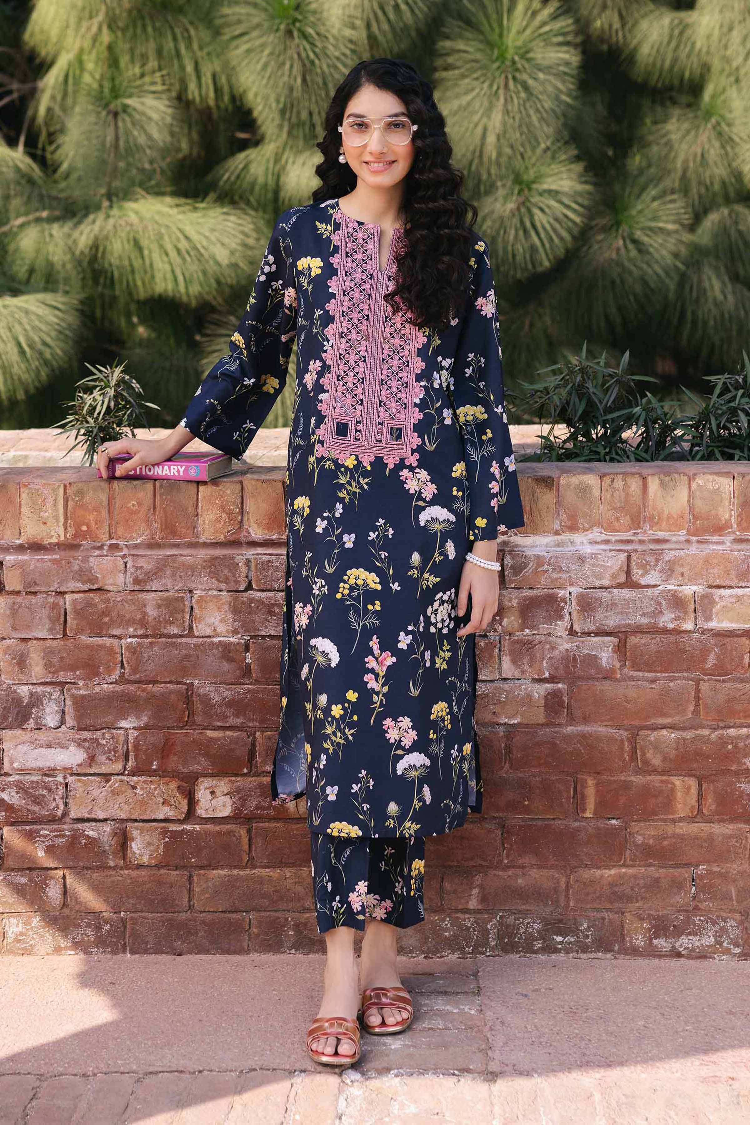 2 Piece - Printed Embroidered Suit - PE25-226