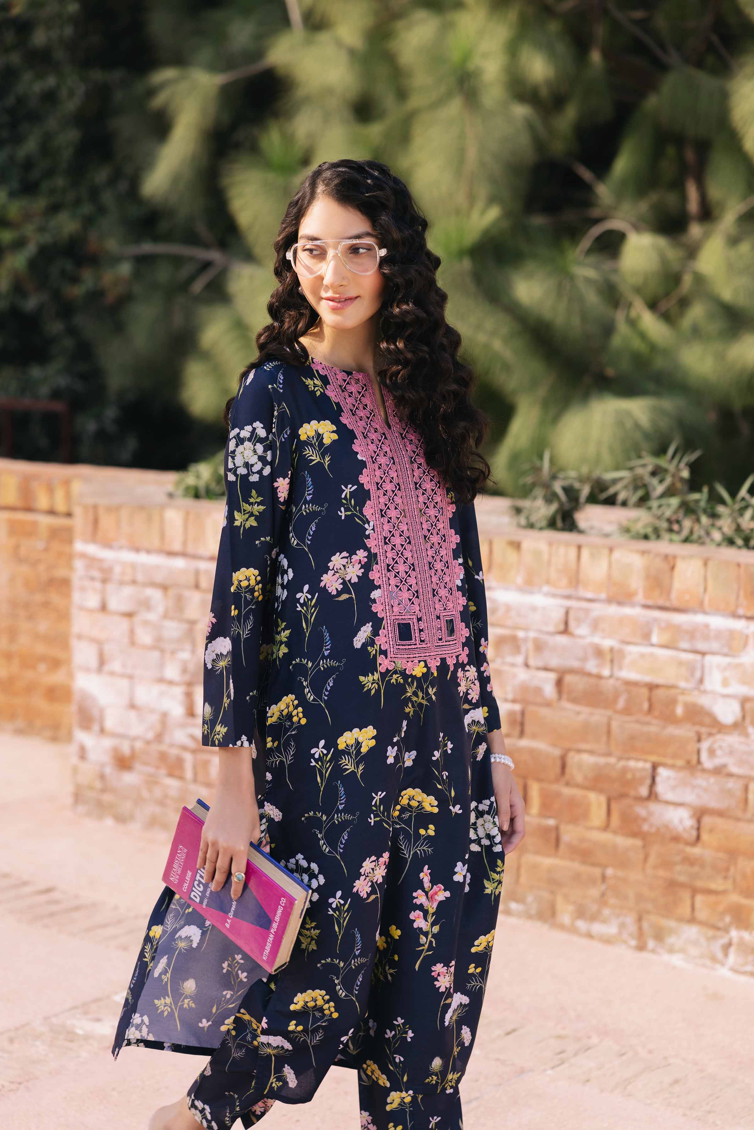 2 Piece - Printed Embroidered Suit - PE25-226 - Image 7