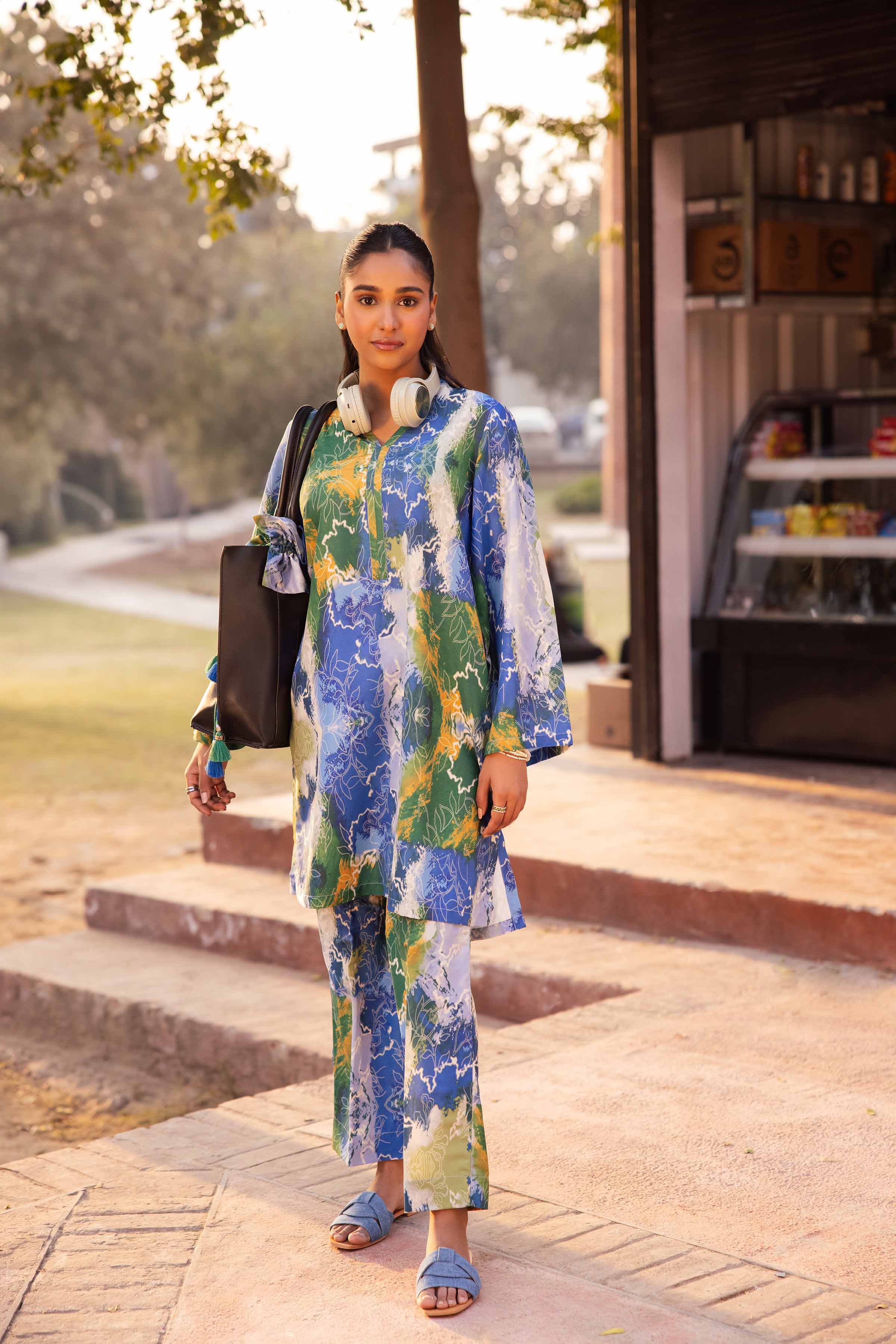 2 Piece - Printed Suit - PE25-255 - Image 4