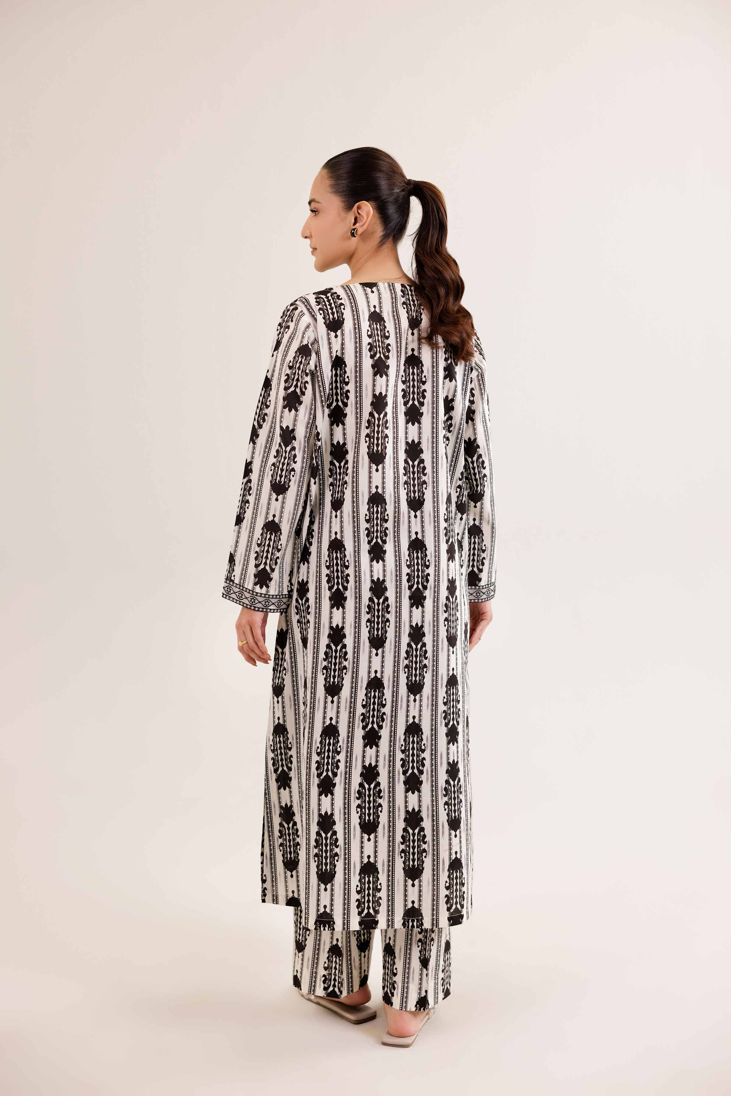 2 Piece - Printed Embroidered Suit - PE25-329 - Image 3