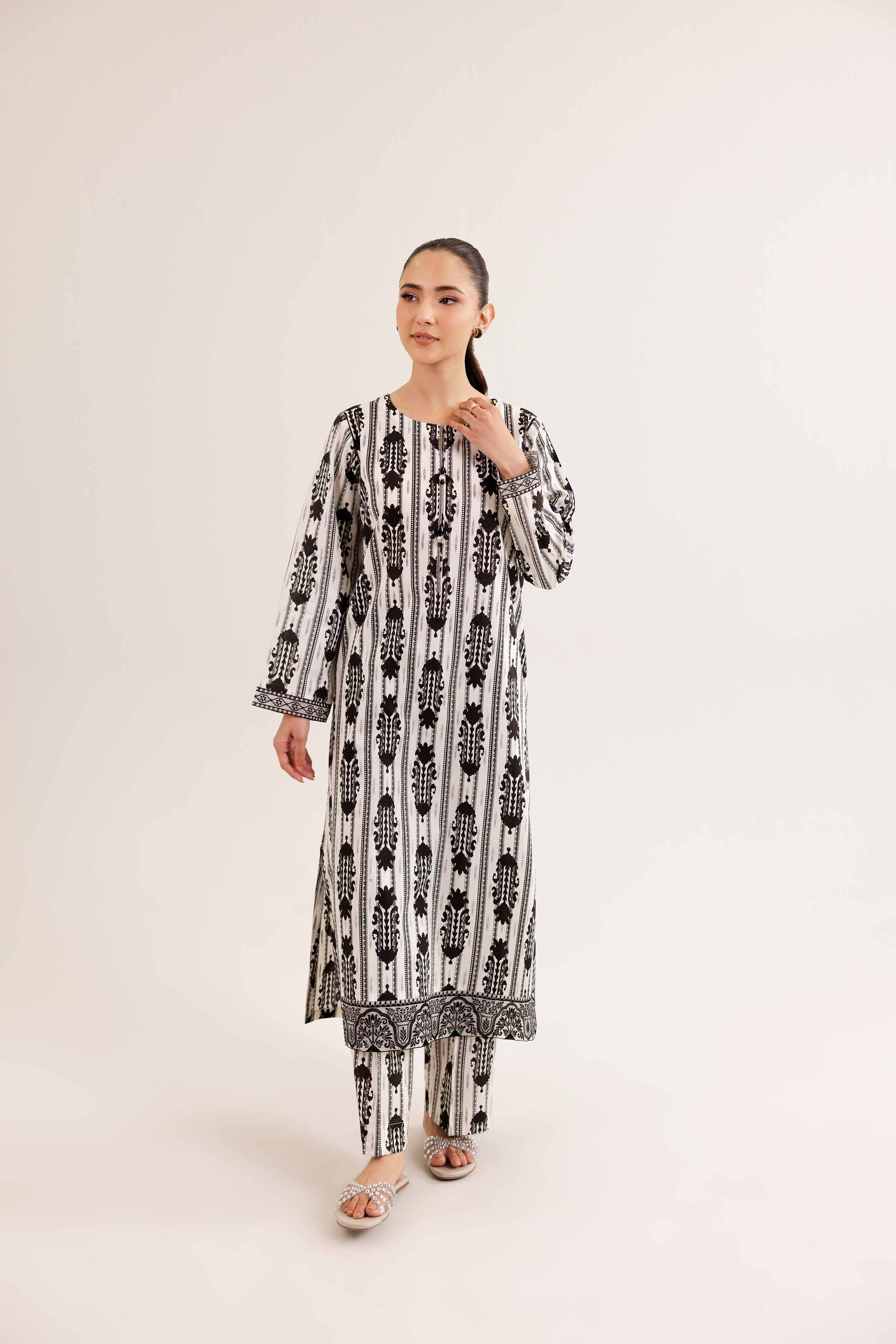 2 Piece - Printed Embroidered Suit - PE25-329 - Image 4