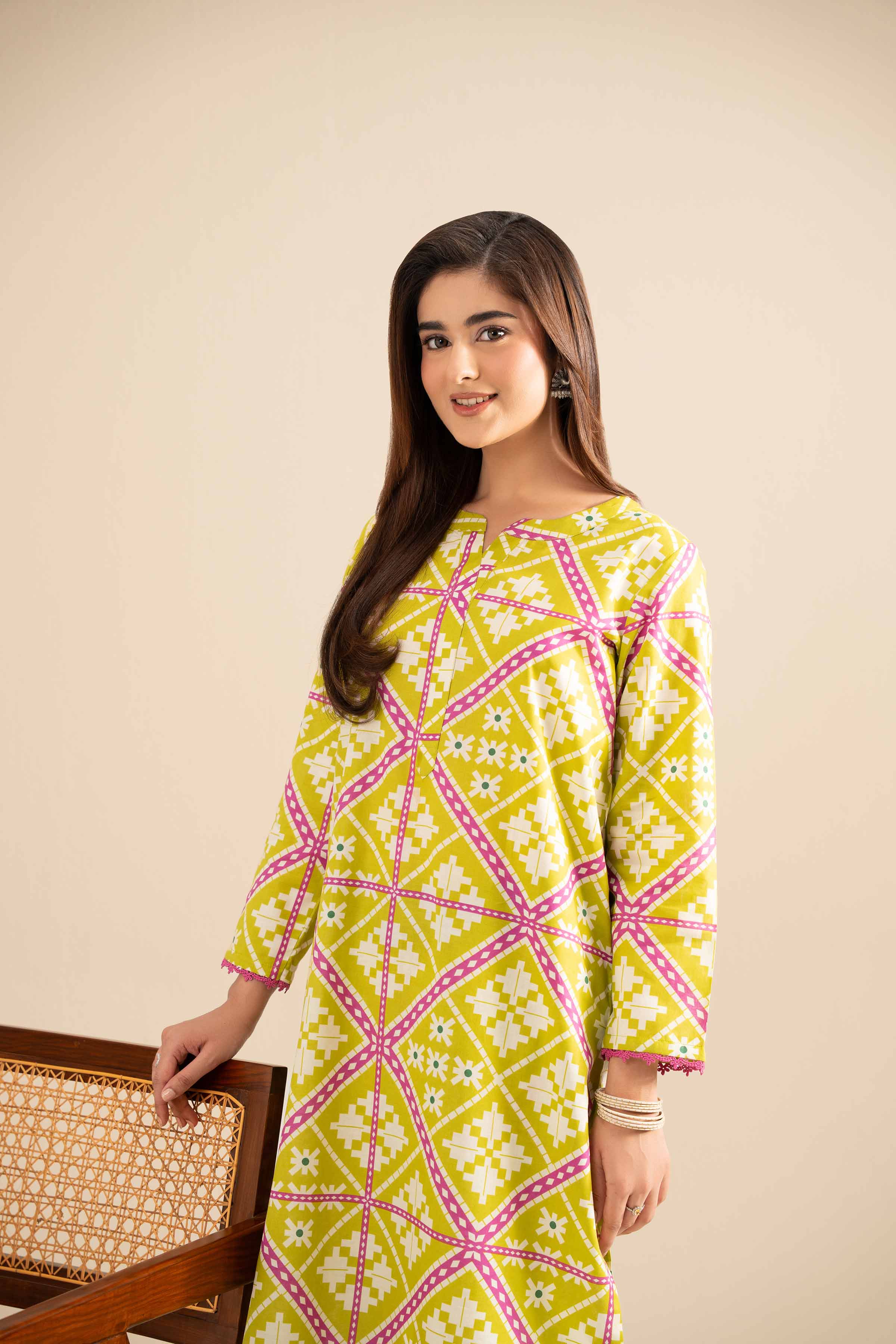 2 Piece - Printed Suit - PE25-405 - Image 3