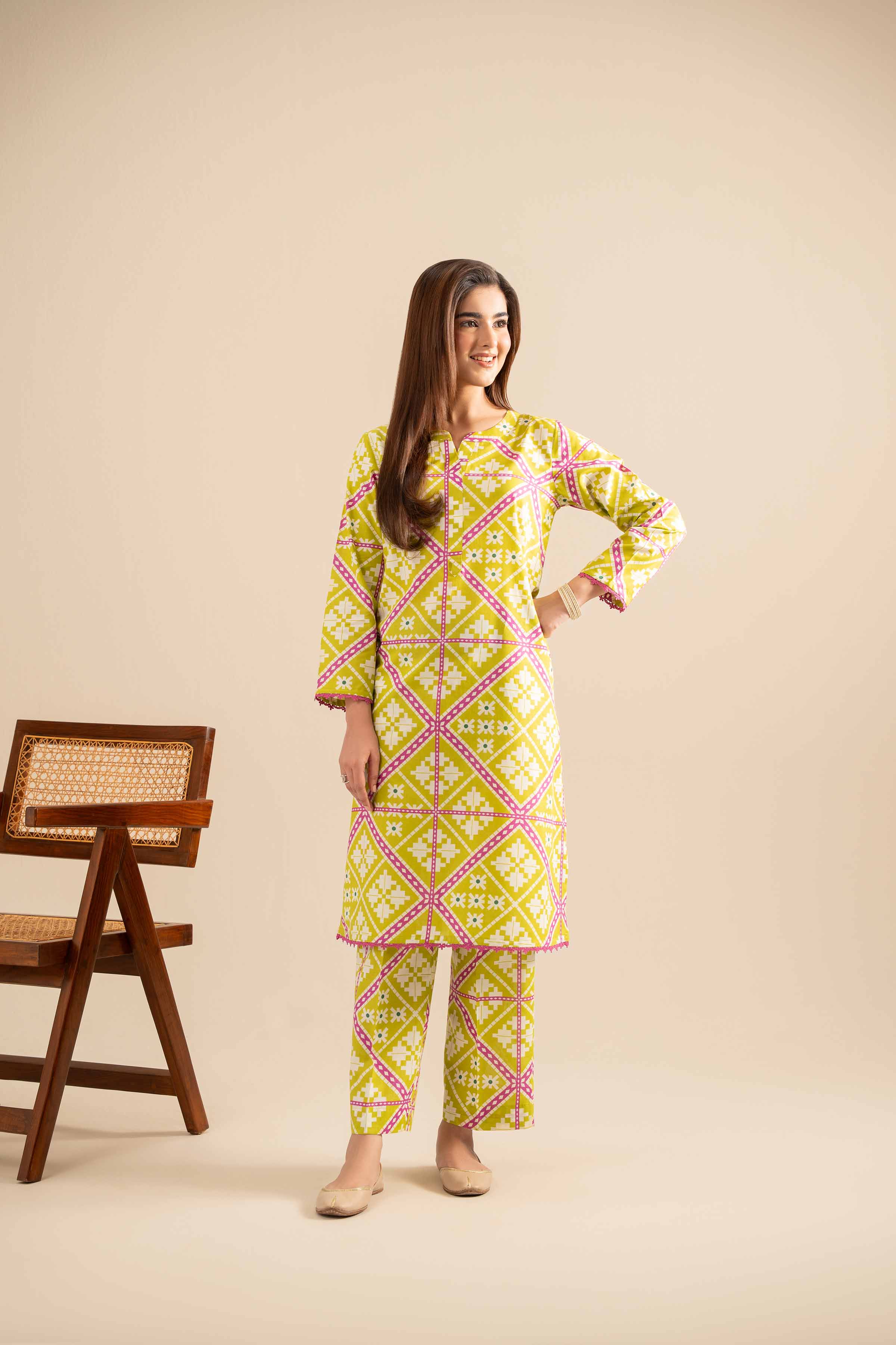 2 Piece - Printed Suit - PE25-405 - Image 5