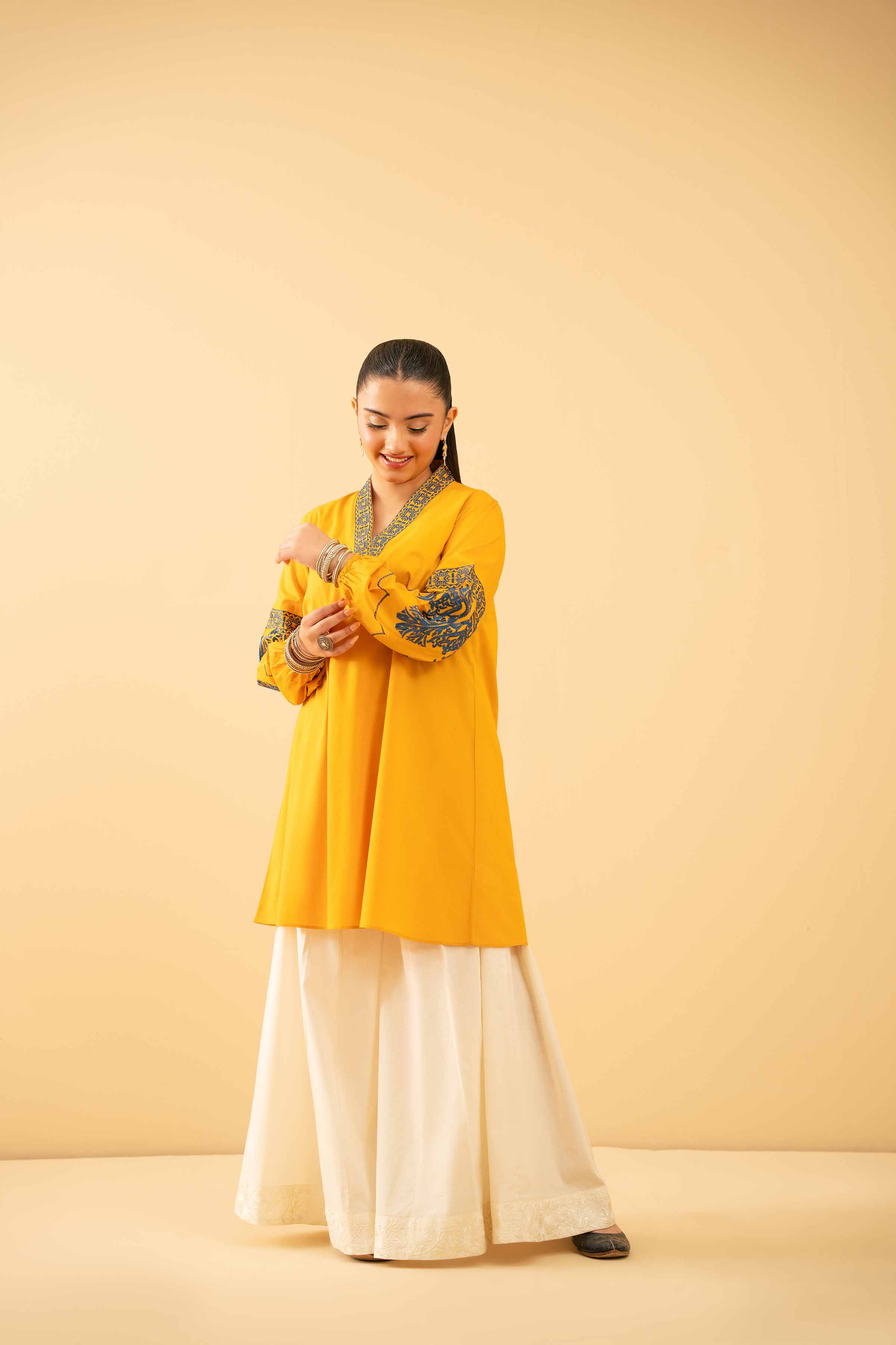 Embroidered Tunic - PE25-439 - Image 3
