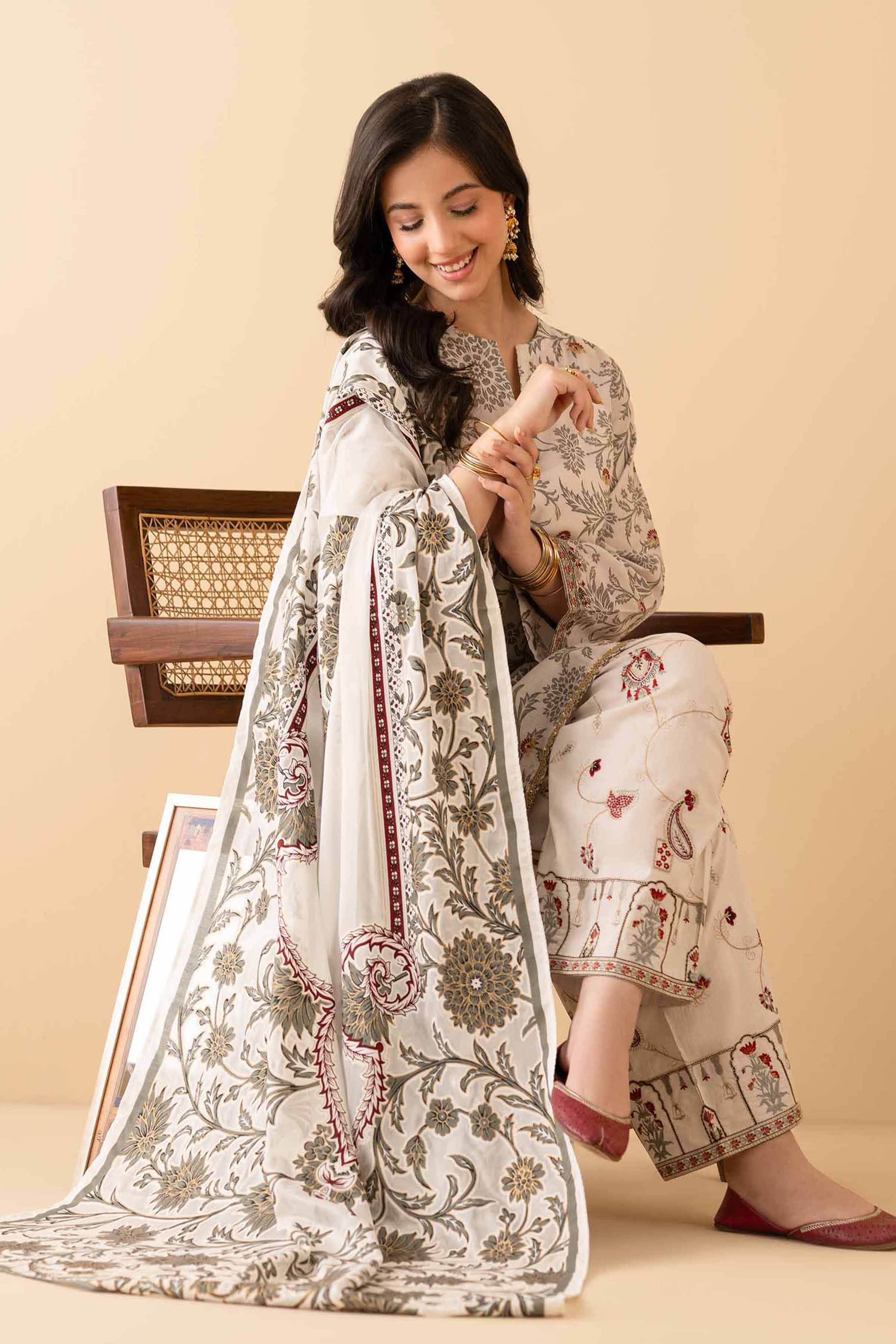 3 Piece - Printed Embroidered Suit - PE25-467 - Image 3