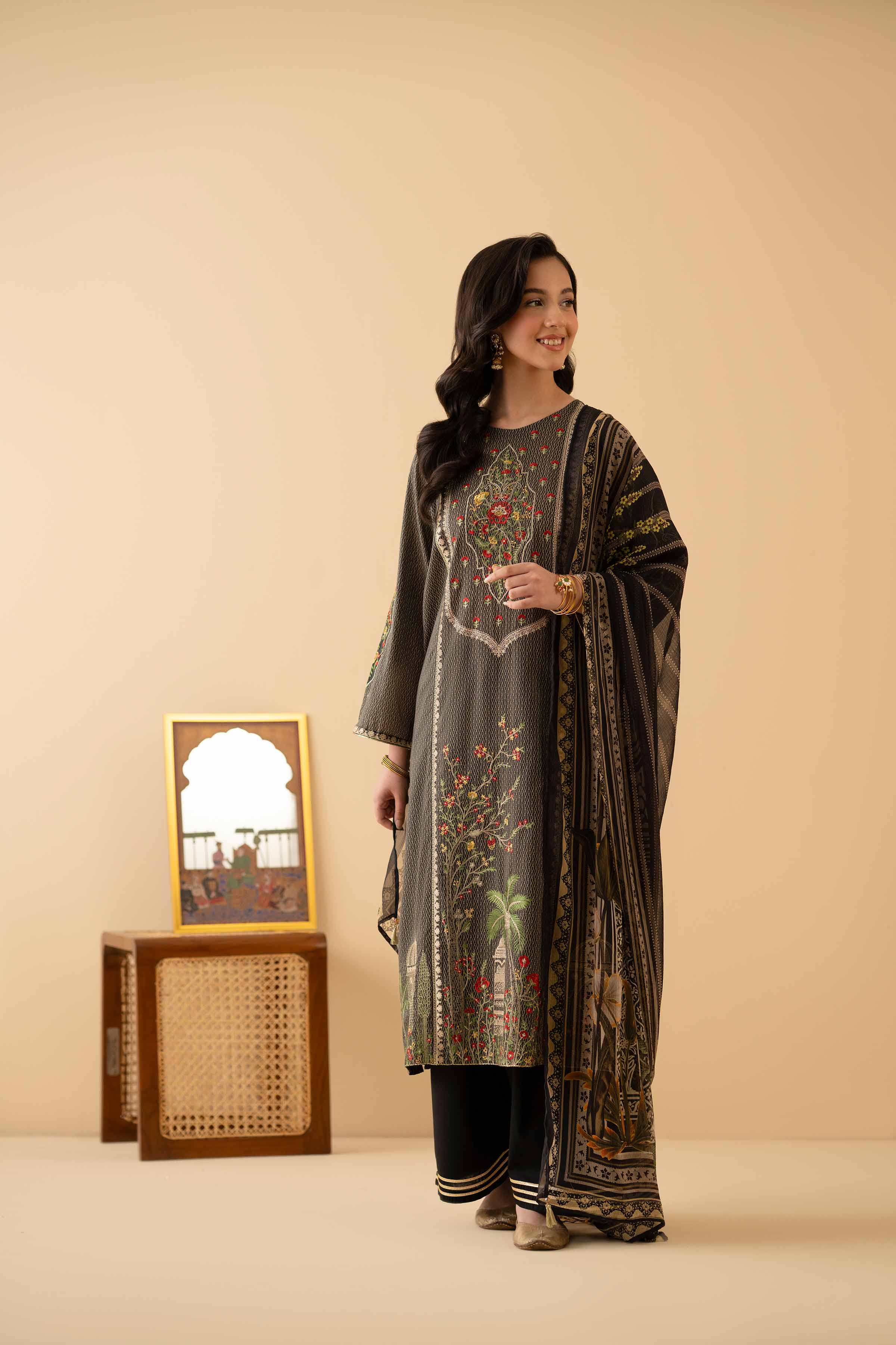 2 Piece - Printed Embroidered Suit - PE25-475 - Image 4