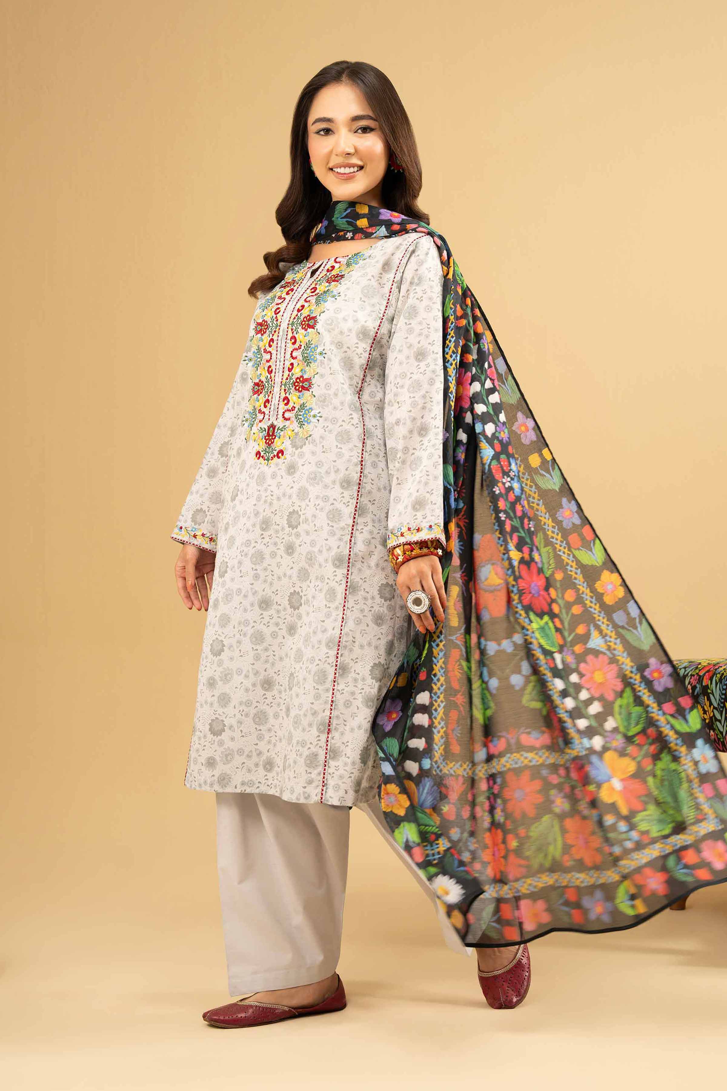 3 Piece - Printed Embroidered Suit - PE25-485 - Image 2