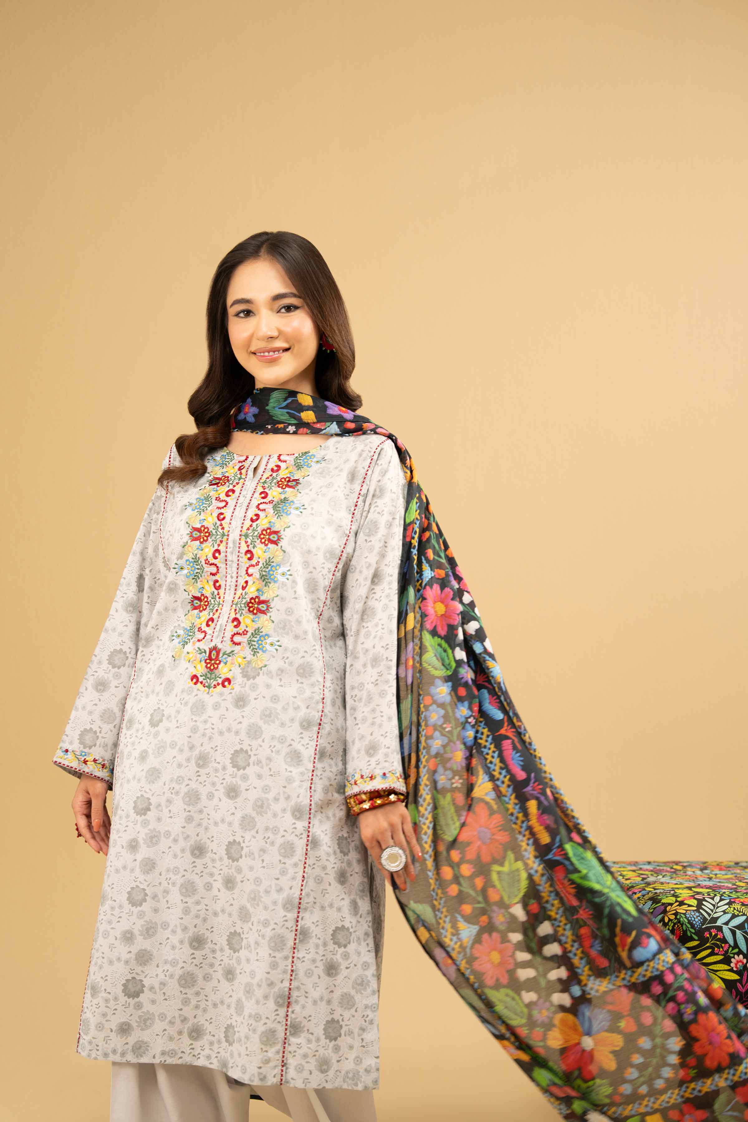 3 Piece - Printed Embroidered Suit - PE25-485 - Image 5