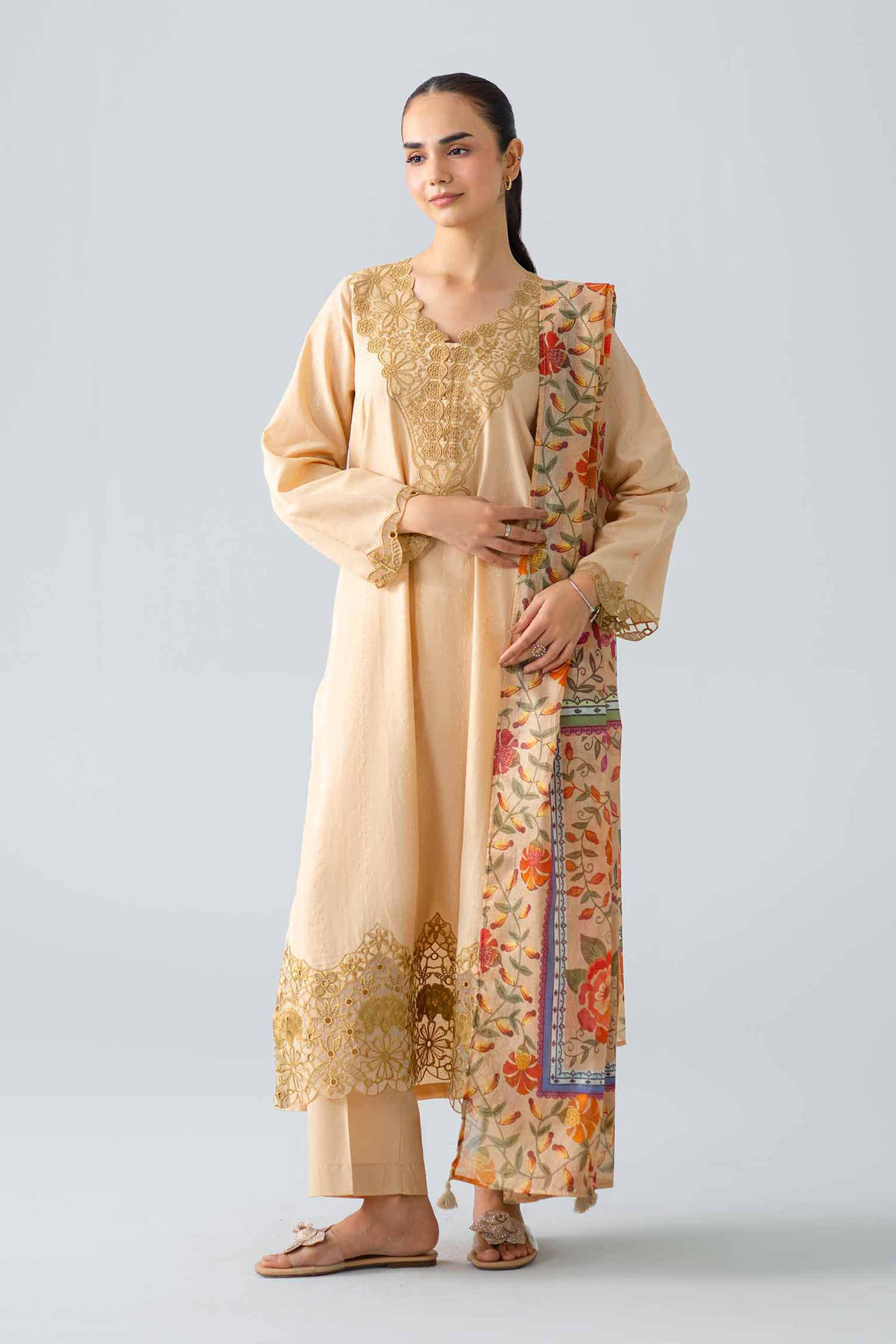 3 Piece - Embroidered Suit - PE26-118 - Image 4