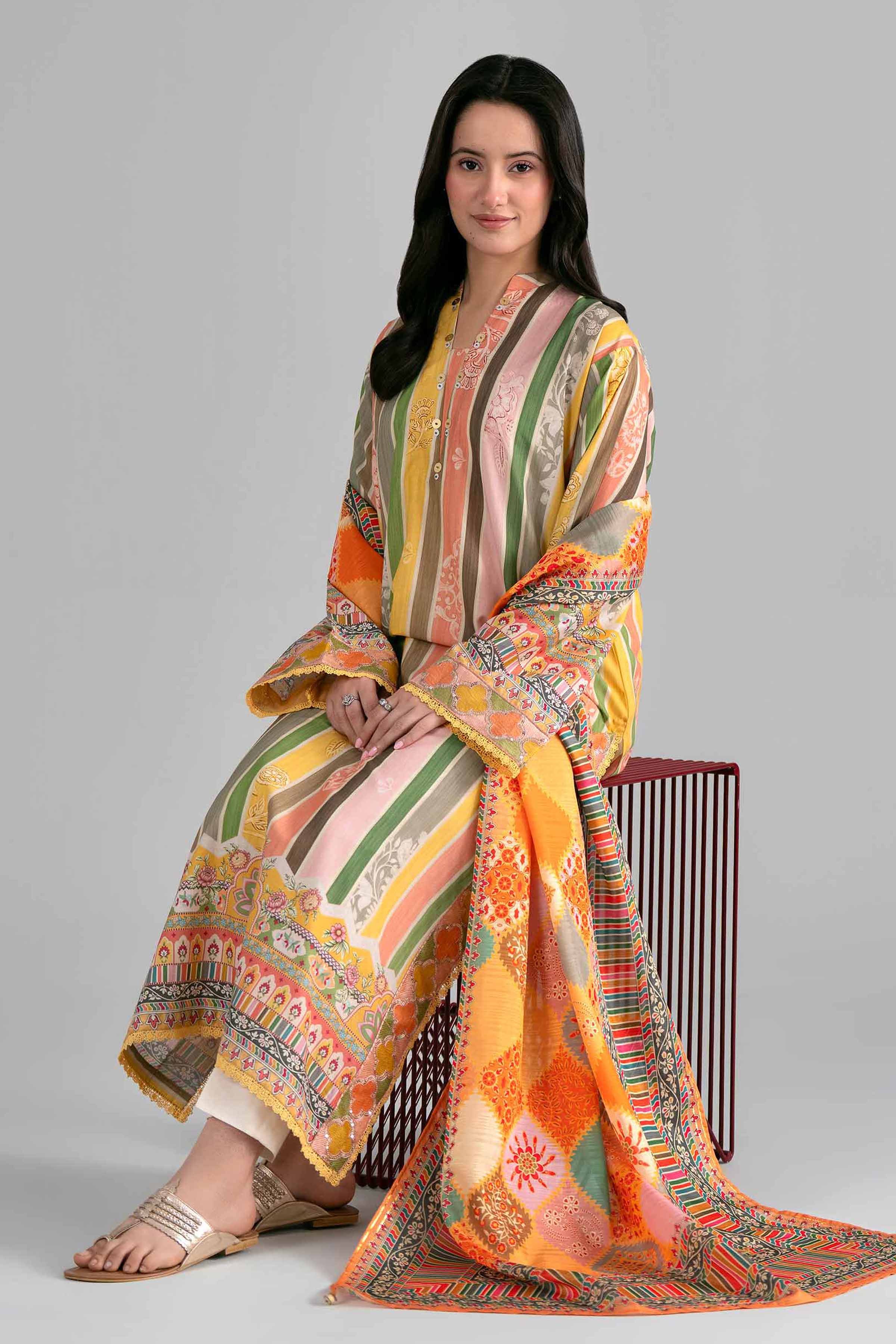 2 Piece - Printed Embroidered Suit - PE26-137 - Image 2