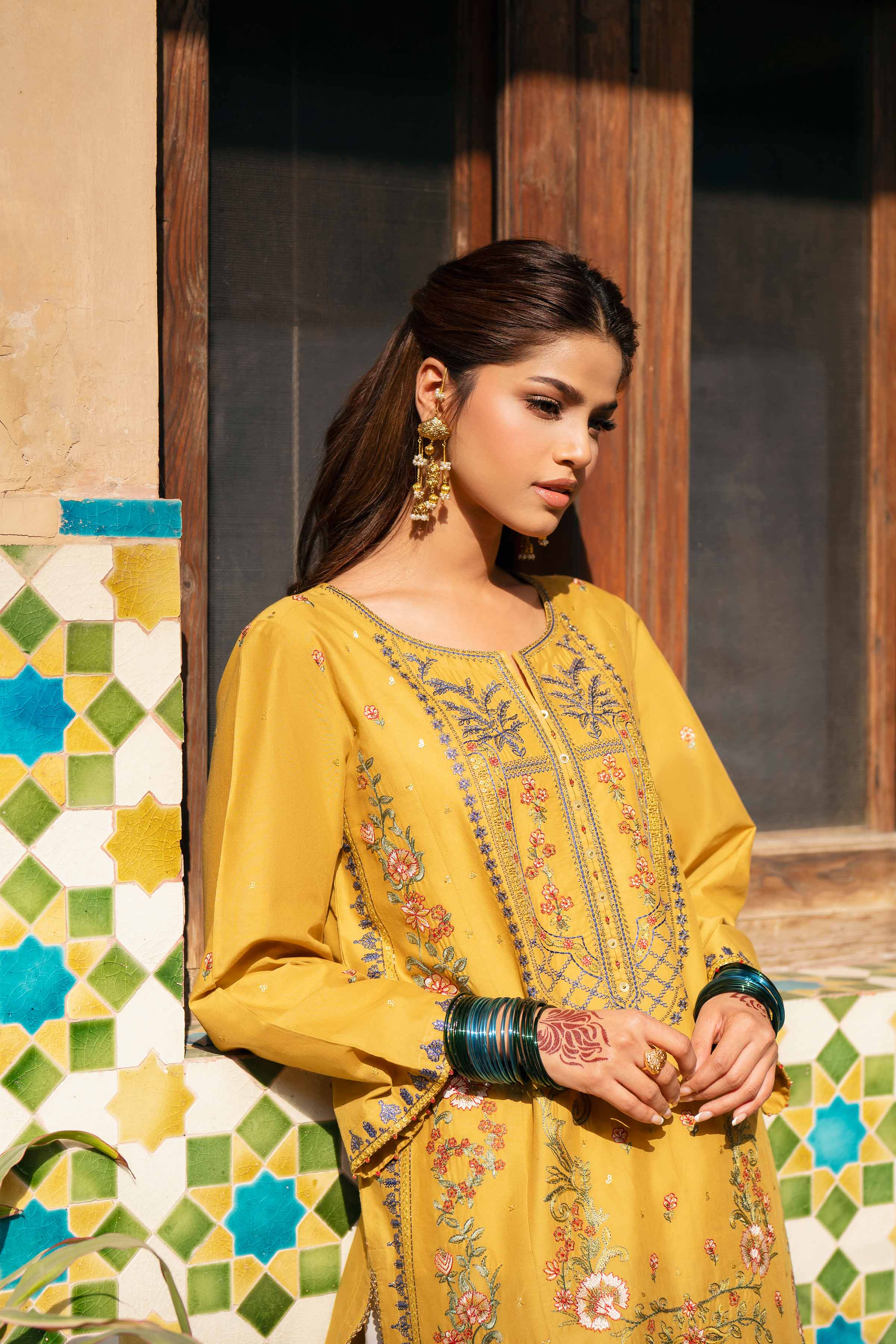 2 Piece - Embroidered Suit - PE26-143 - Image 6