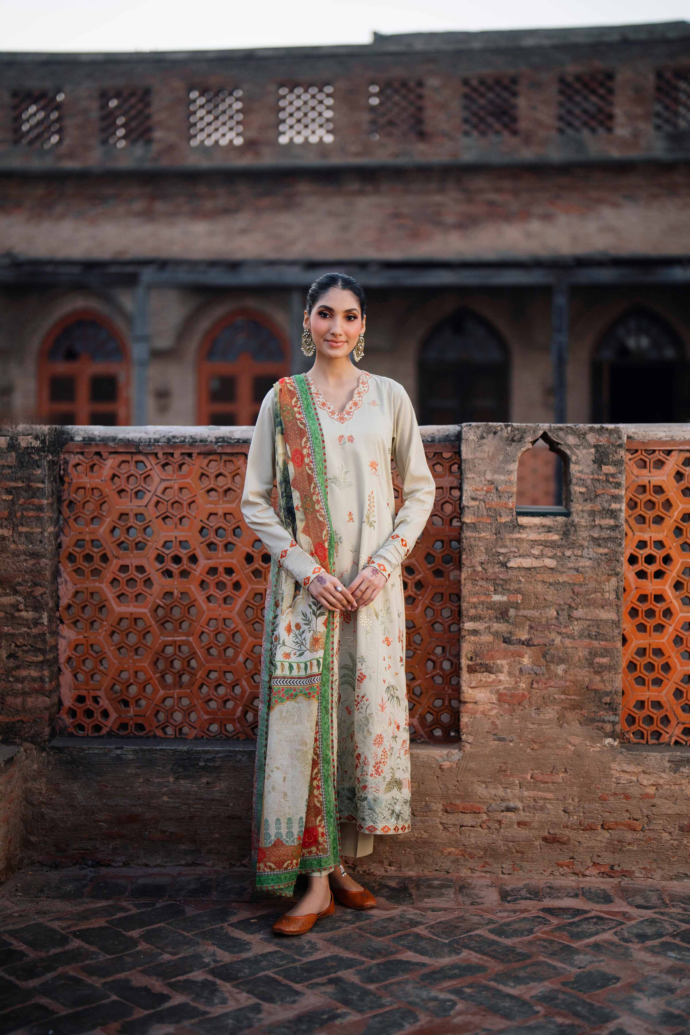 3 Piece - Printed Embroidered Suit - PE26-147 - Image 7