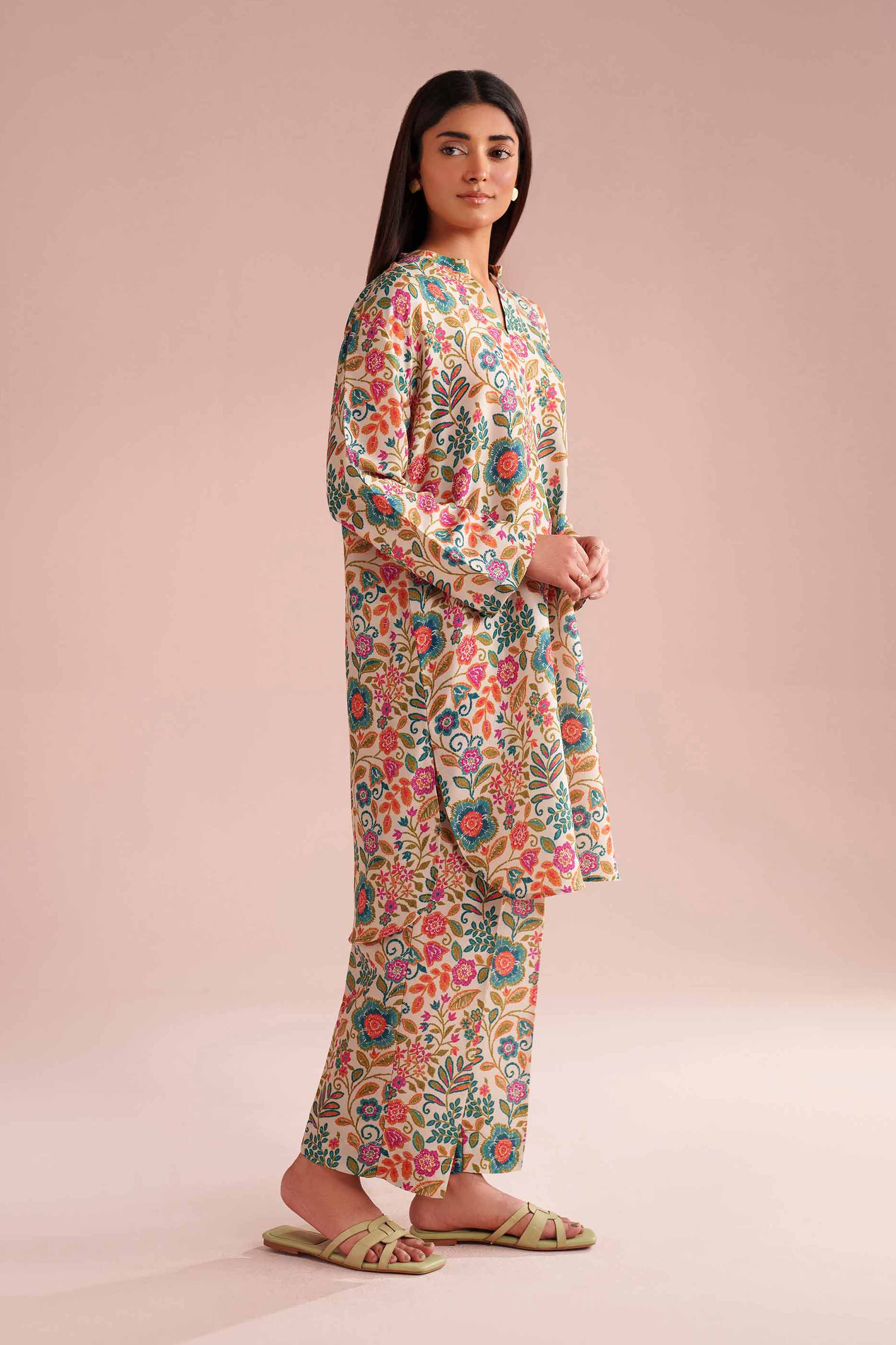 2 Piece - Printed Suit - PE26-16 - Image 4