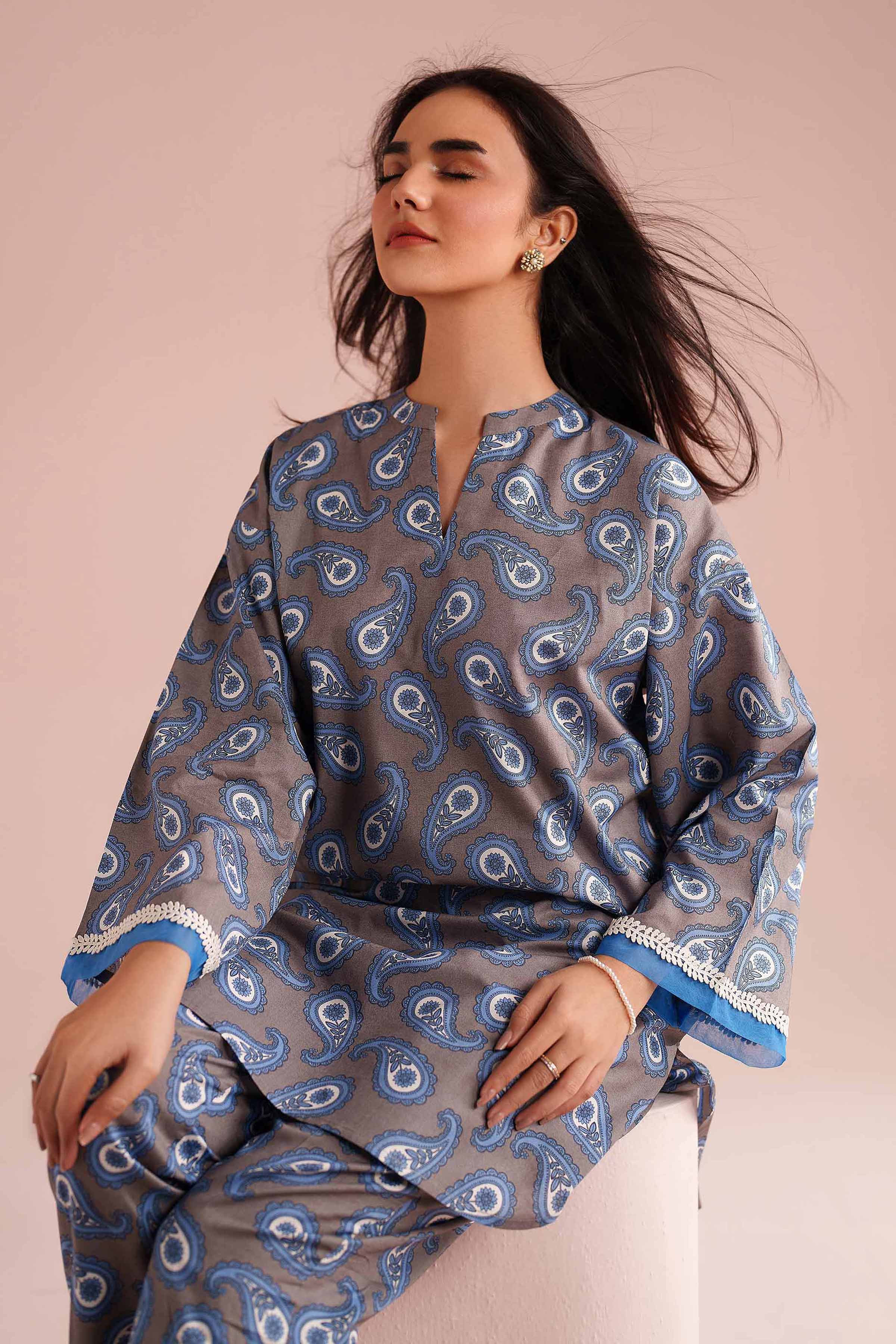 2 Piece - Printed Suit - PE26-182 - Image 2