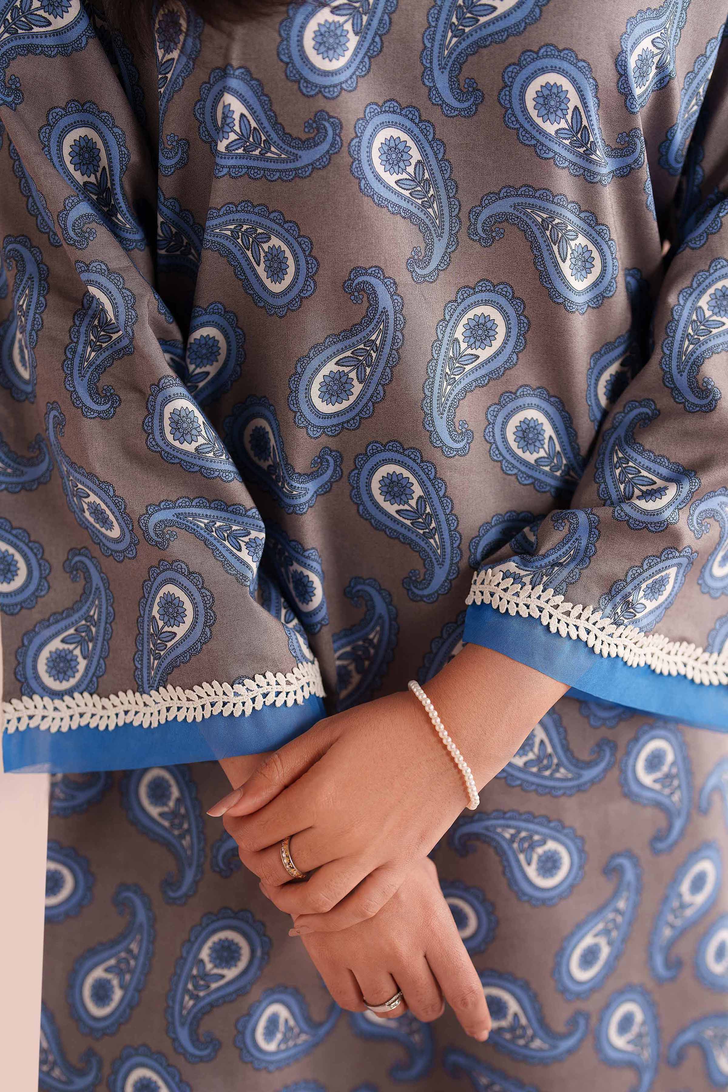 2 Piece - Printed Suit - PE26-182 - Image 7