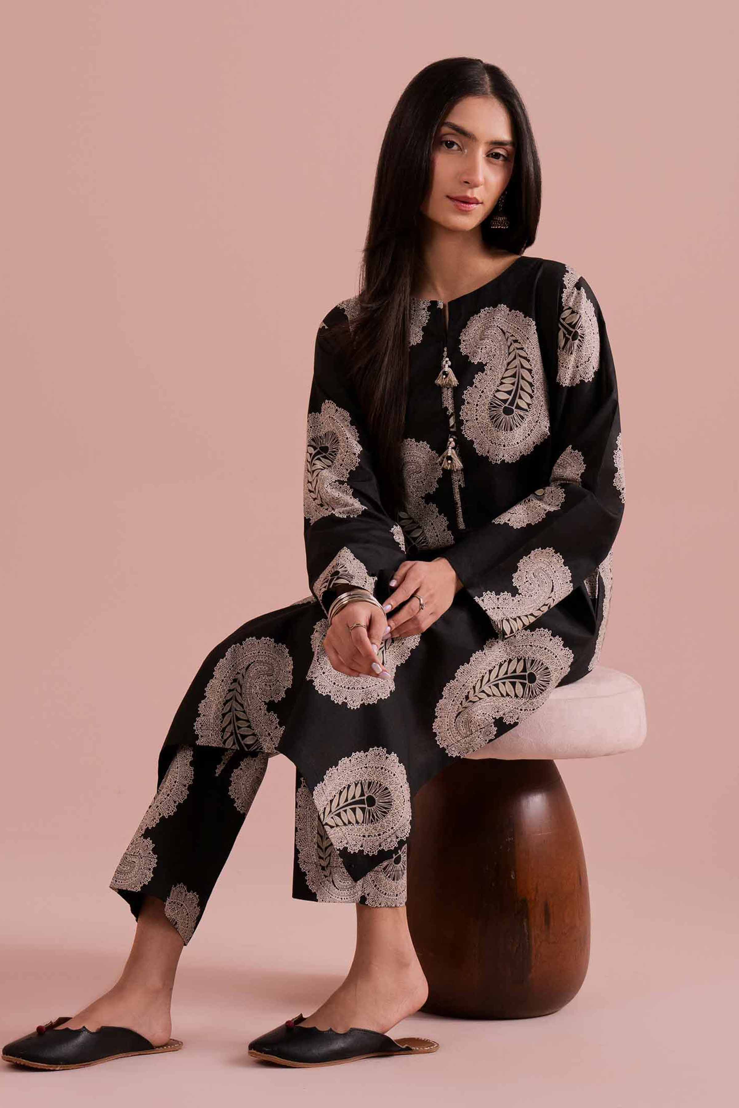 2 Piece - Printed Suit - PE26-189
