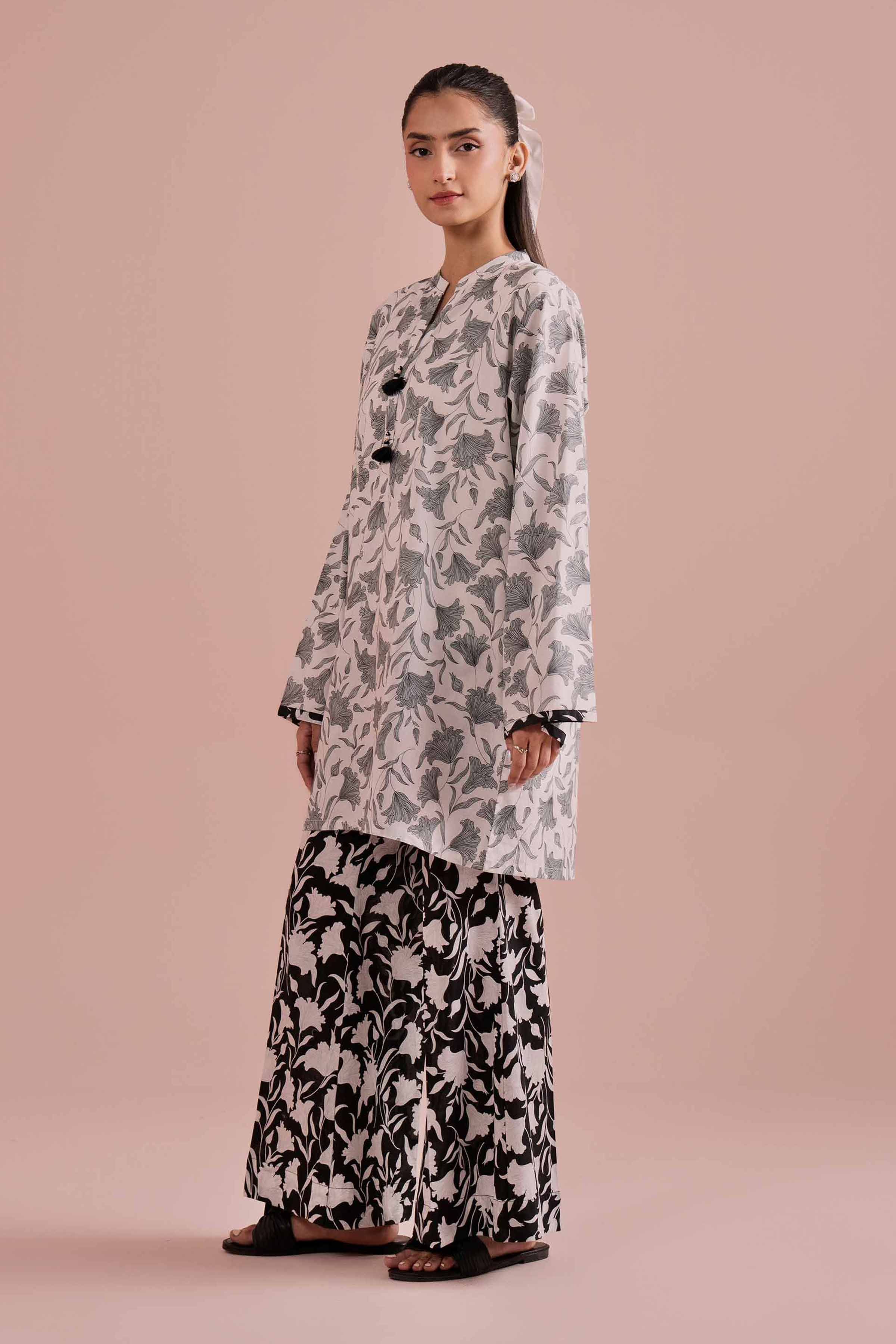 2 Piece - Printed Suit - PE26-191 - Image 5