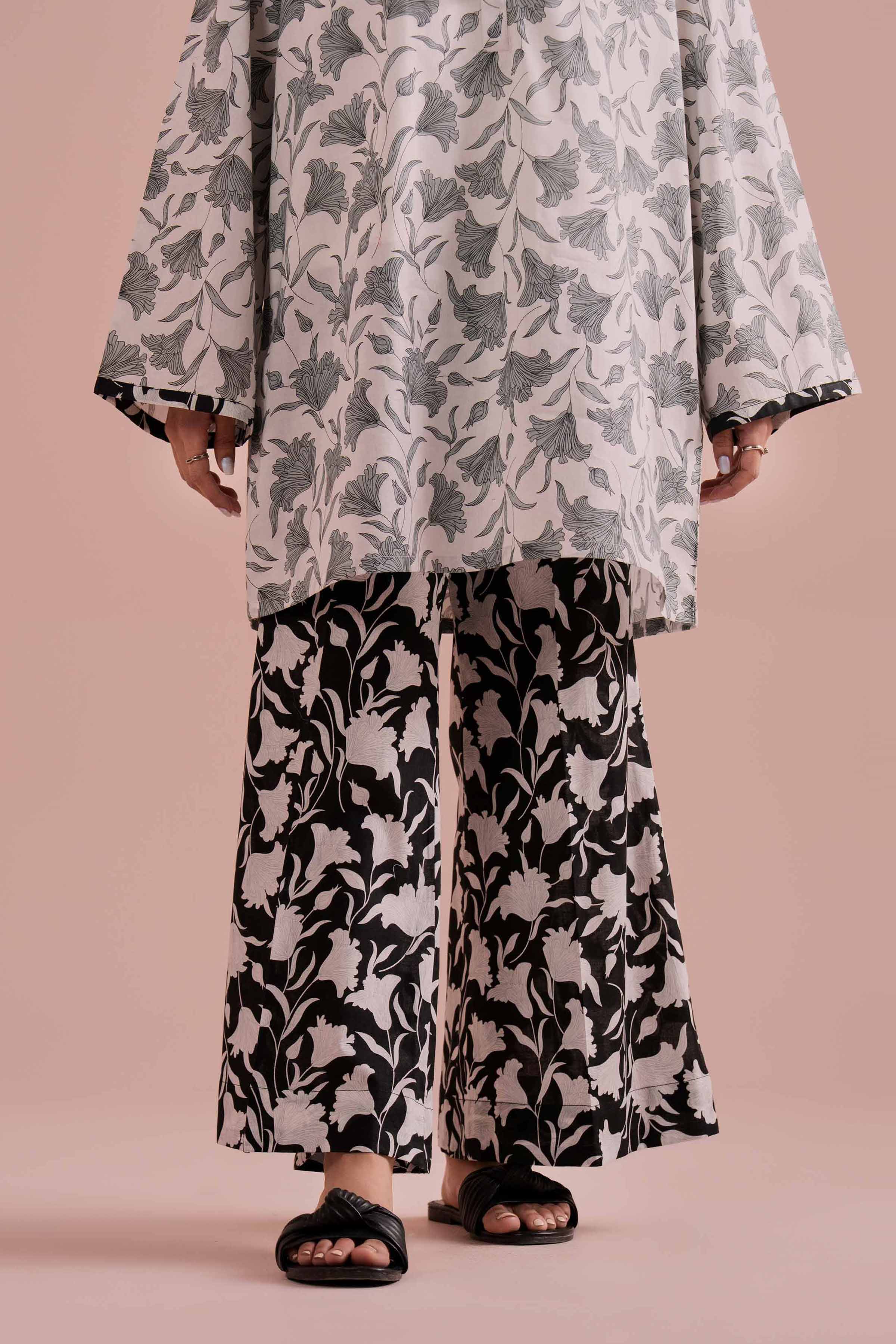 2 Piece - Printed Suit - PE26-191 - Image 7