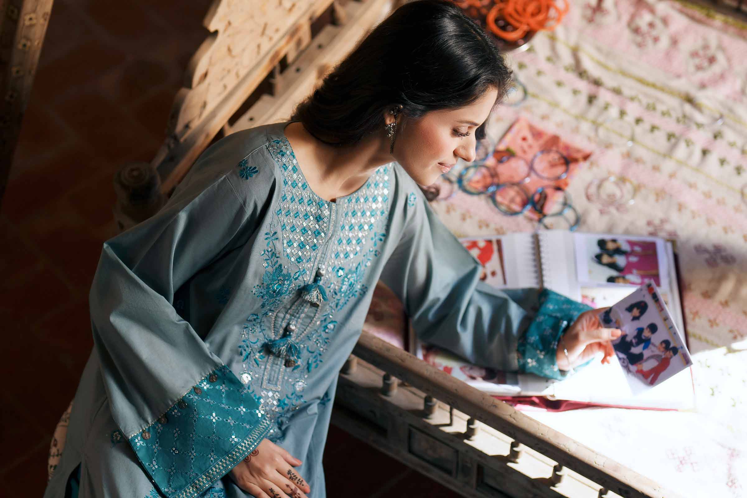 2 Piece - Embroidered Suit - PE26-236 - Image 10