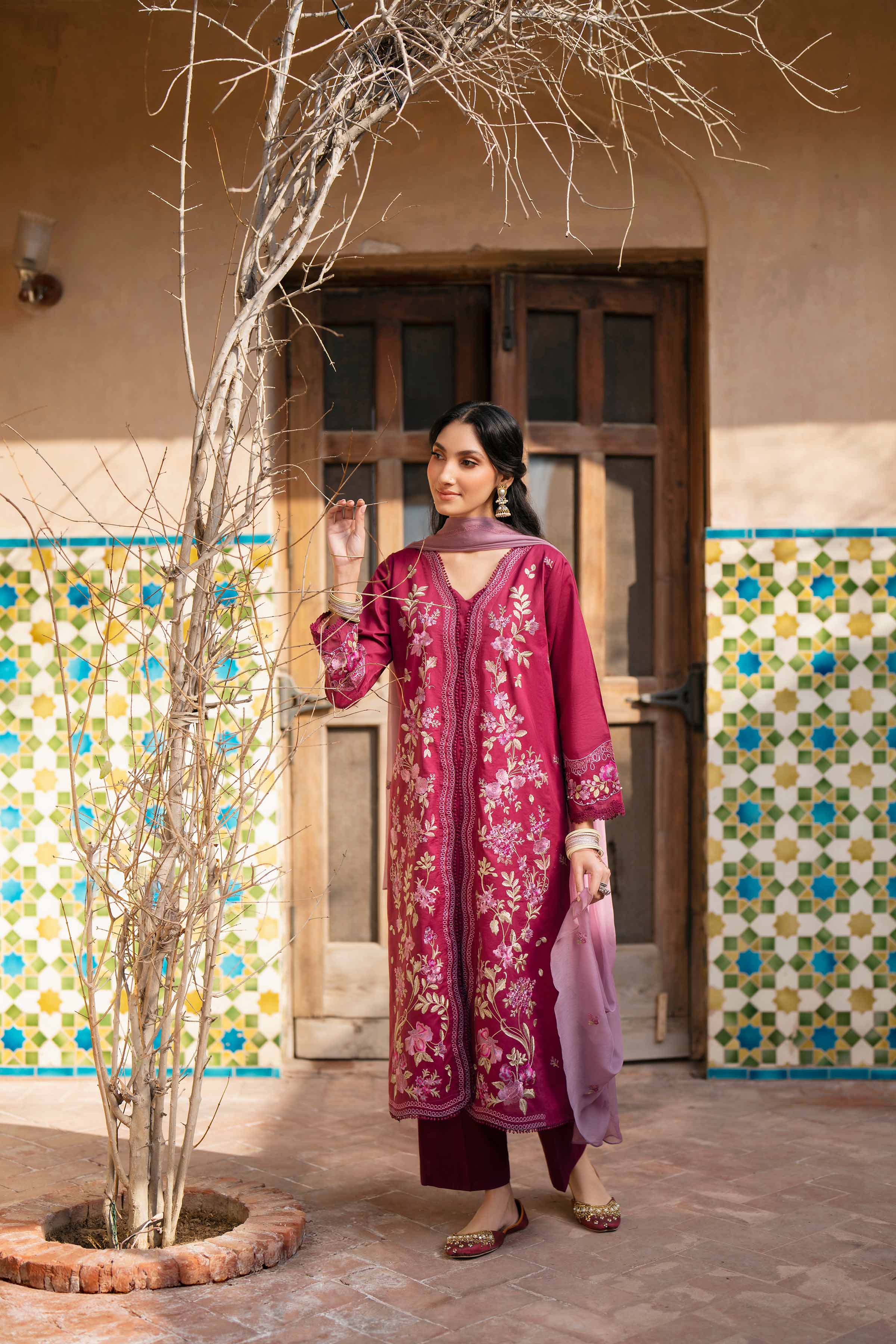 3 Piece - Embroidered Suit - PE26-297 - Image 6