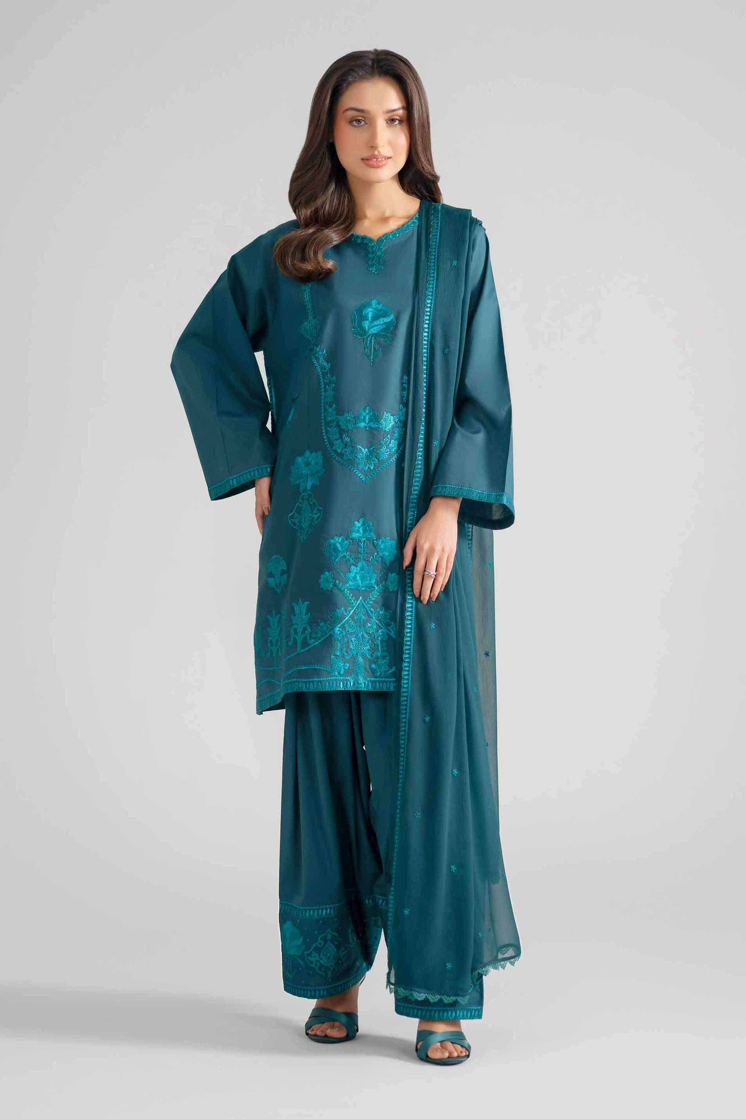 3 Piece - Embroidered Suit - PE26-301 - Image 3