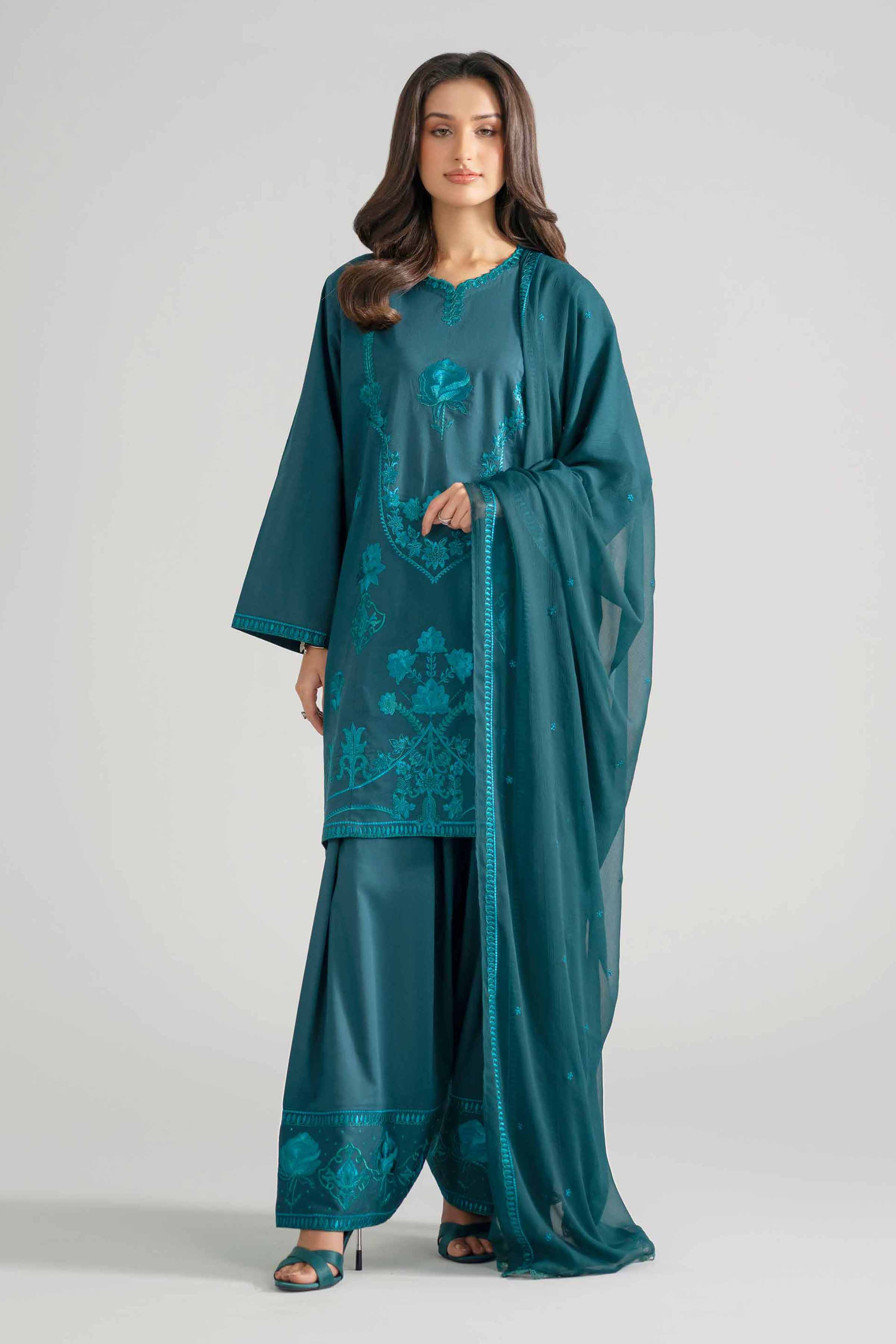 3 Piece - Embroidered Suit - PE26-301 - Image 5