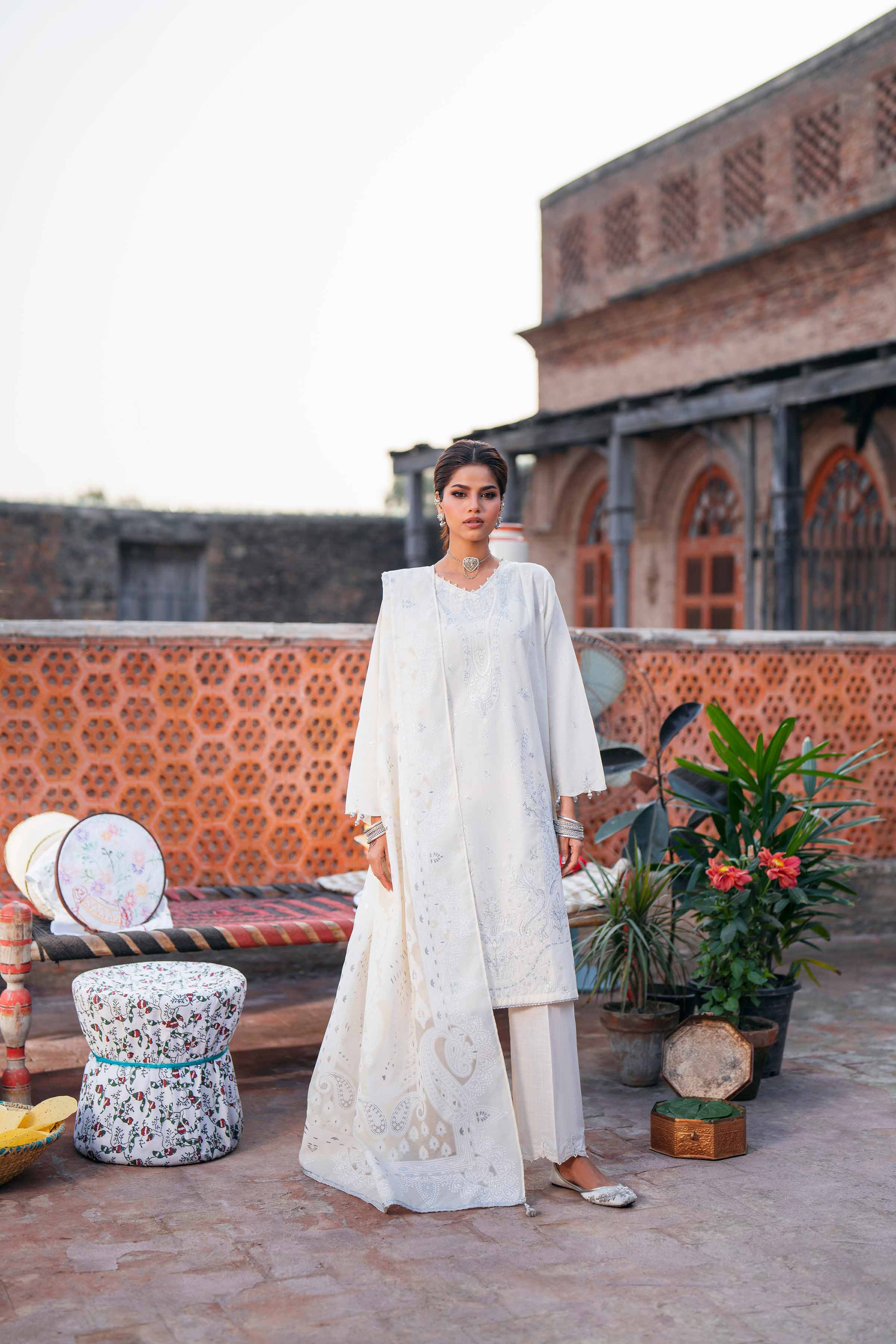 3 Piece - Embroidered Suit - PE26-313 - Image 6
