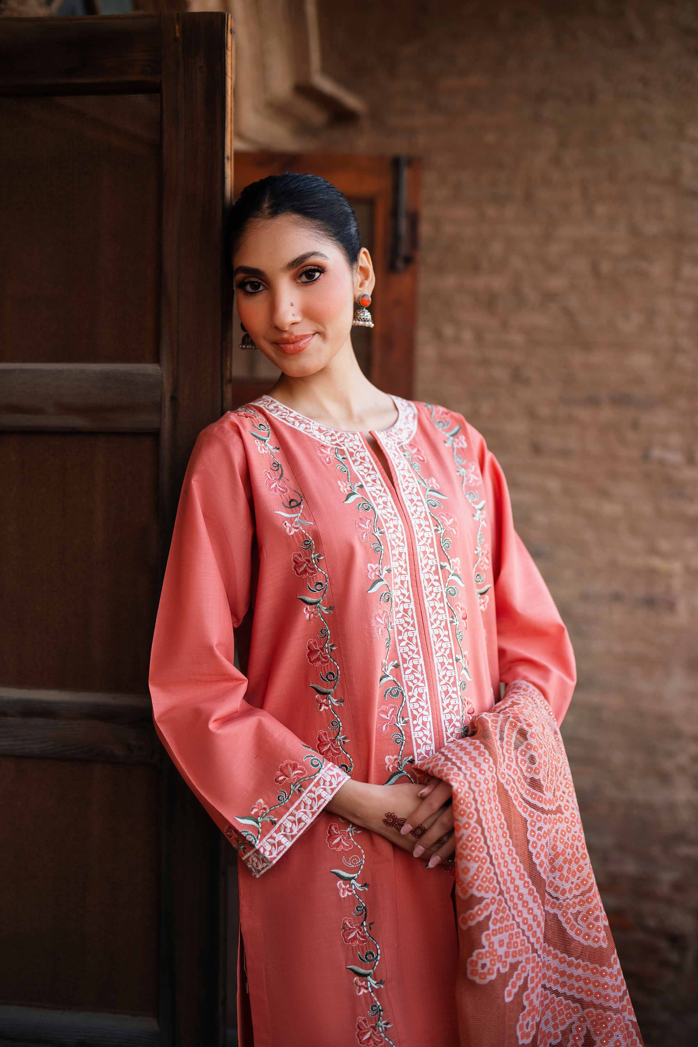 3 Piece - Embroidered Suit - PE26-317 - Image 3