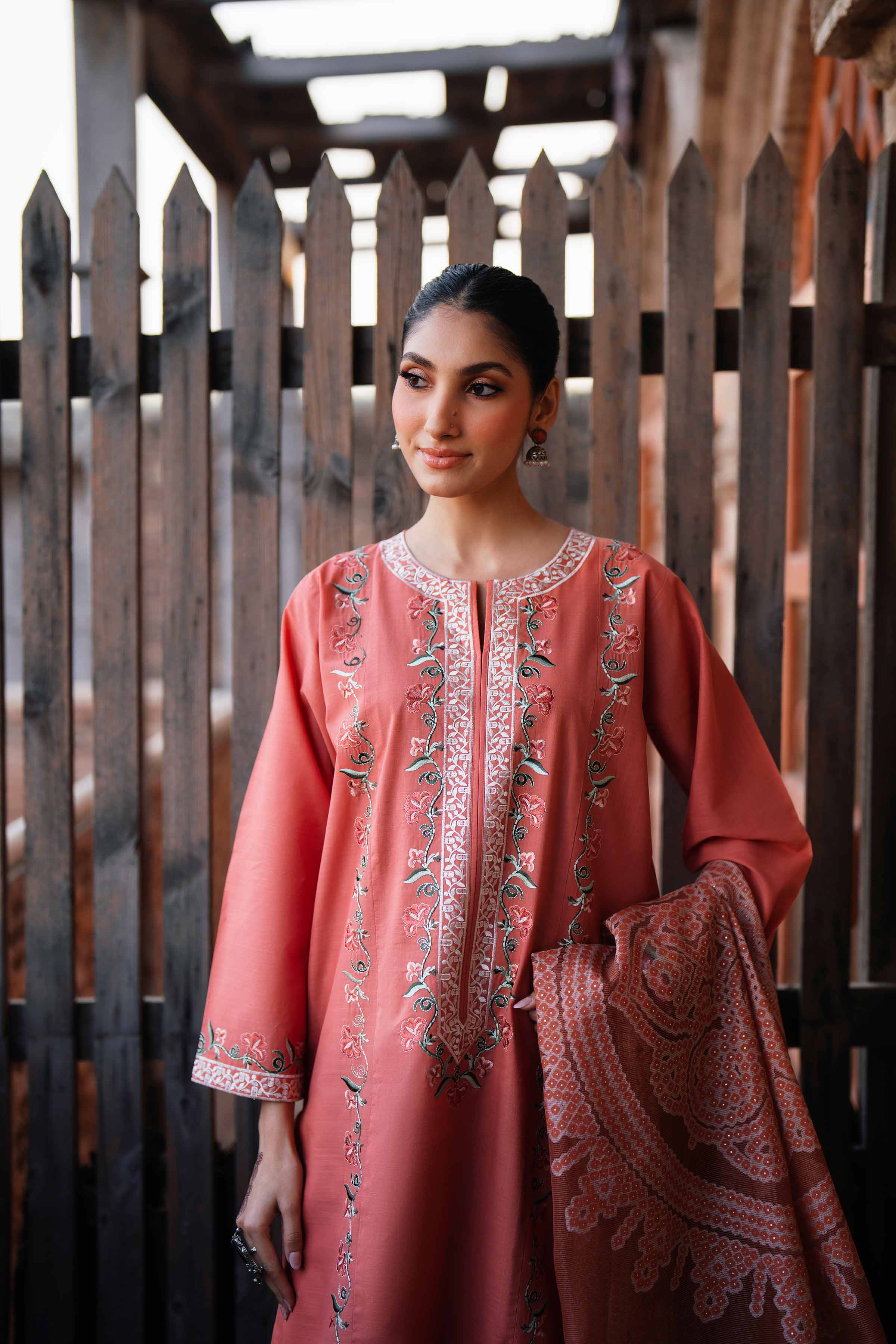 3 Piece - Embroidered Suit - PE26-317 - Image 4