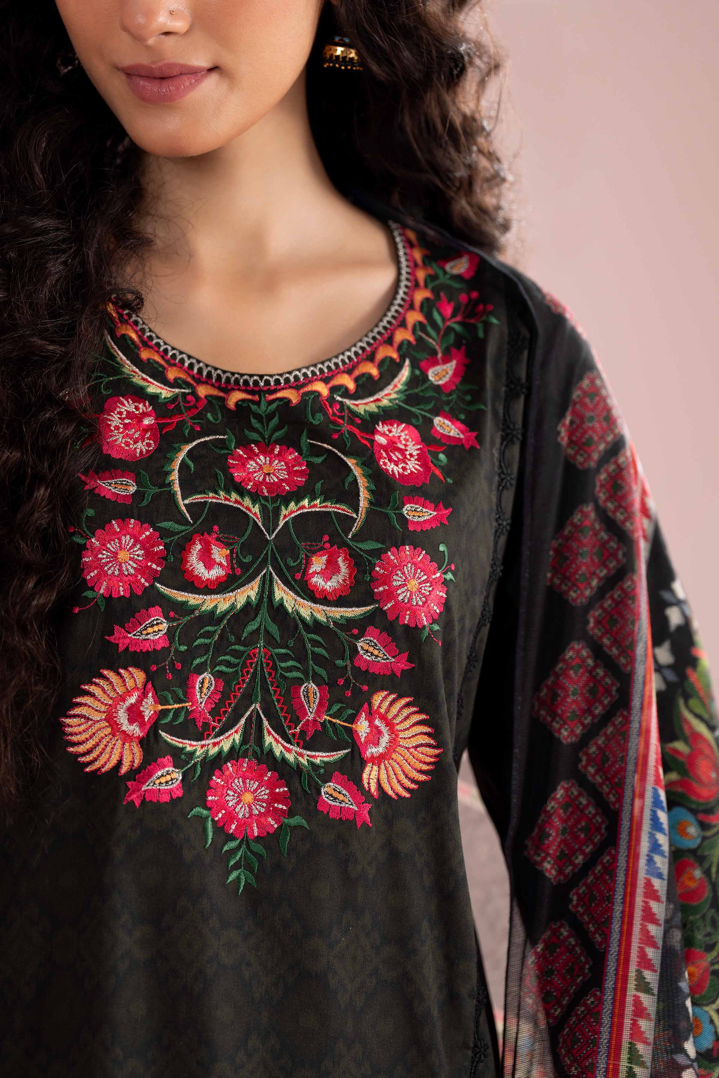 3 Piece - Embroidered Suit - PE26-329 - Image 8