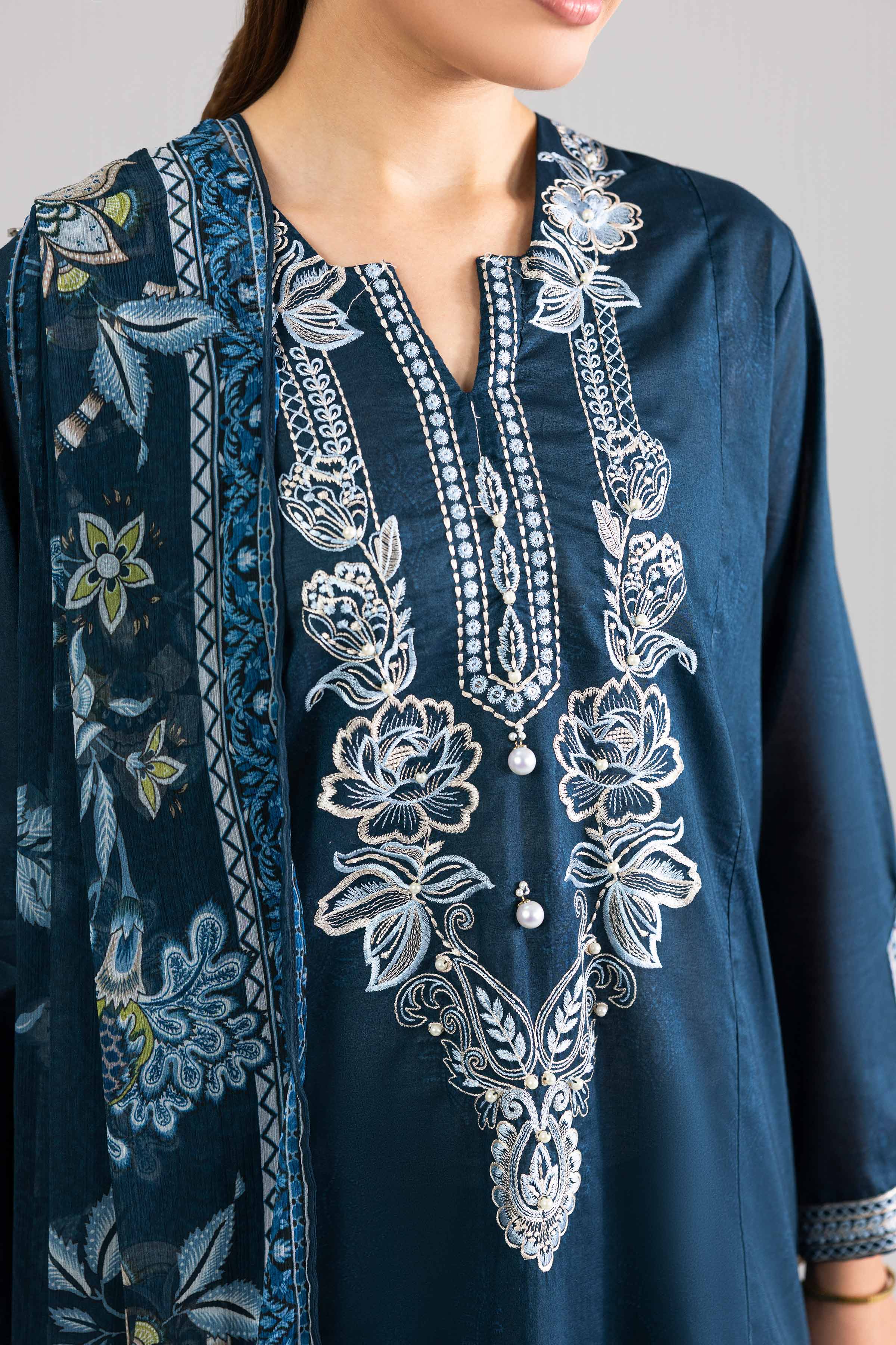 3 Piece - Printed Embroidered Suit - PE26-342 - Image 6