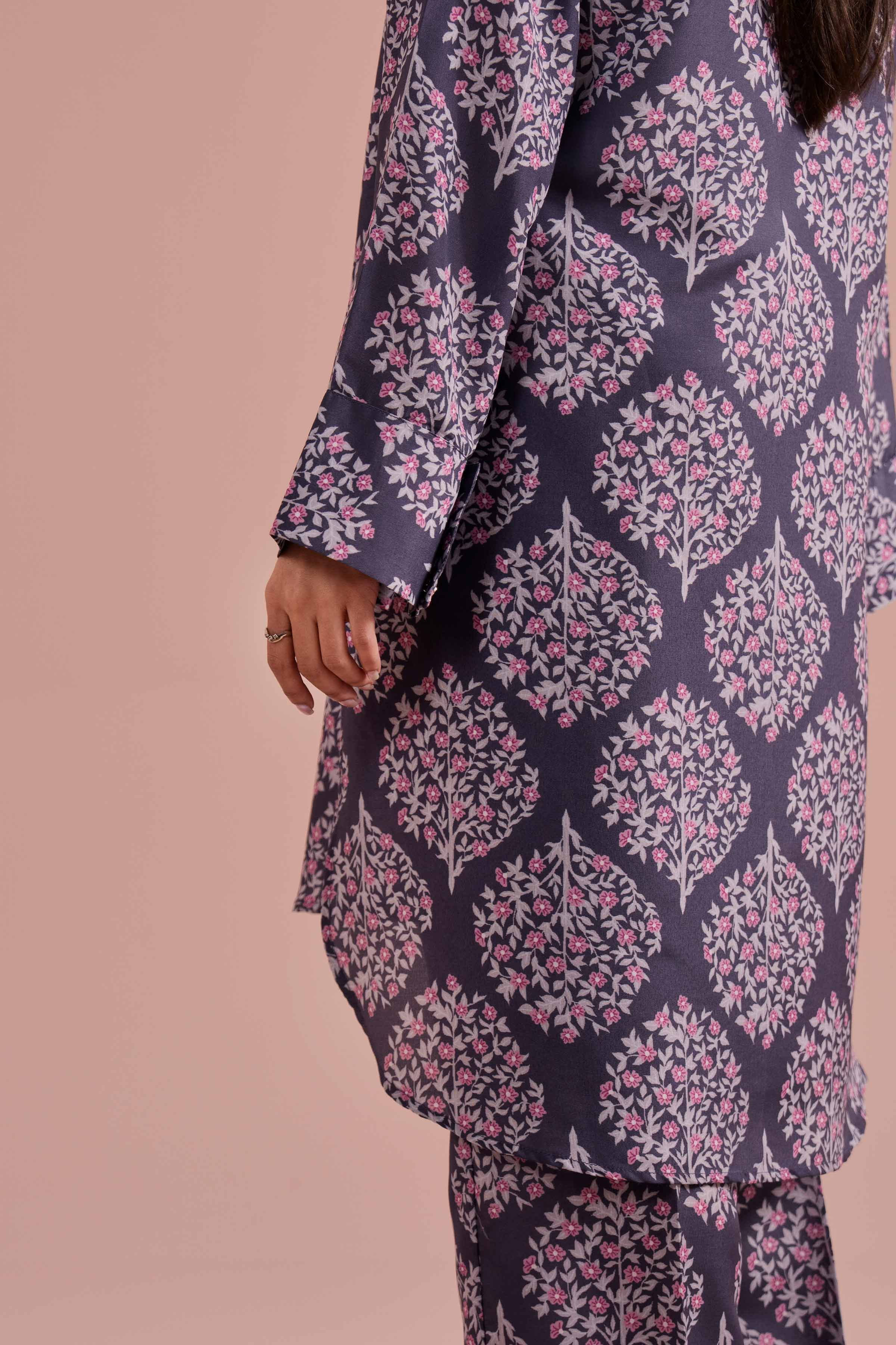 2 Piece - Printed Suit - PE26-343 - Image 10