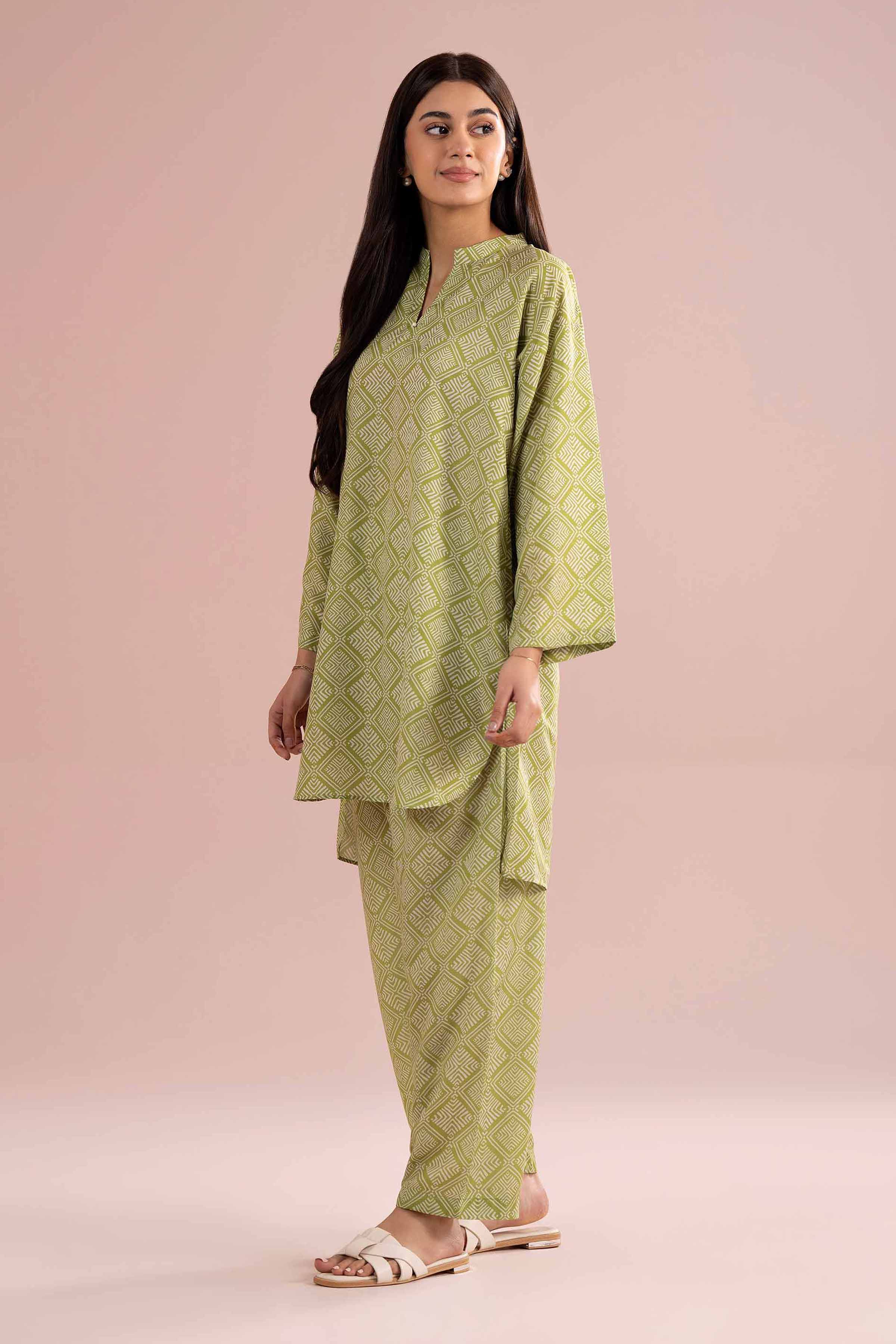 2 Piece - Printed Suit - PE26-350 - Image 4