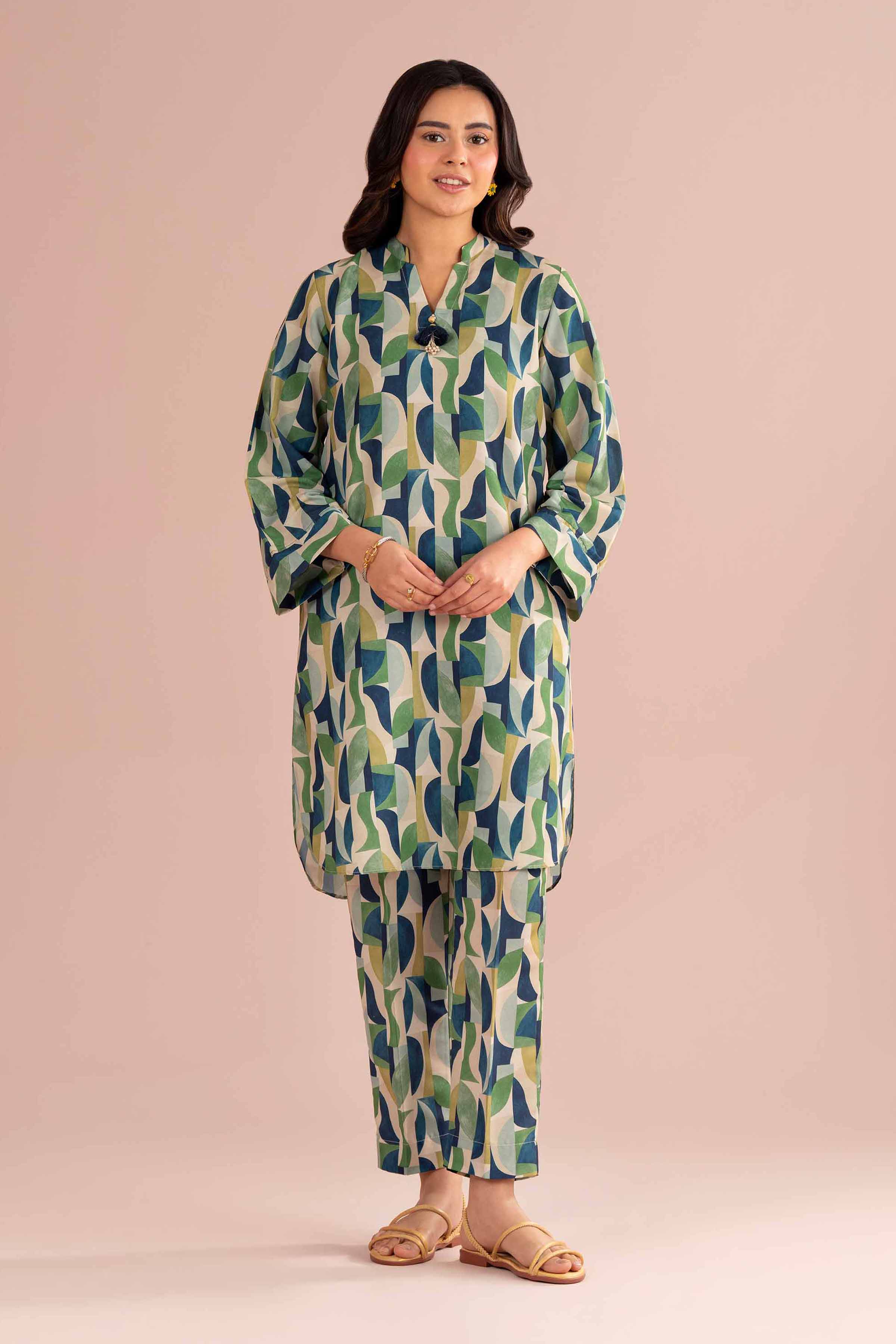 2 Piece - Printed Suit - PE26-363 - Image 2