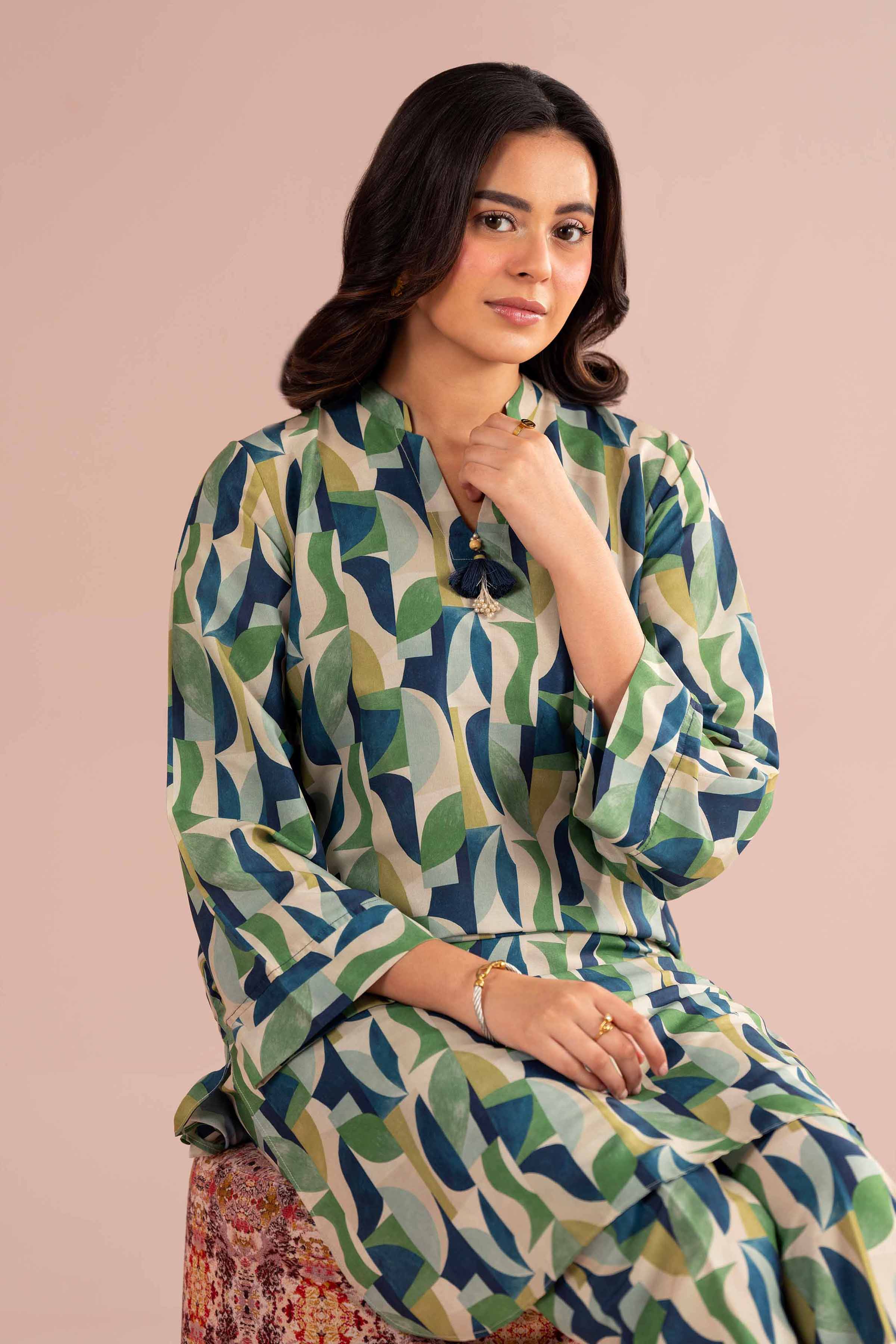 2 Piece - Printed Suit - PE26-363 - Image 3