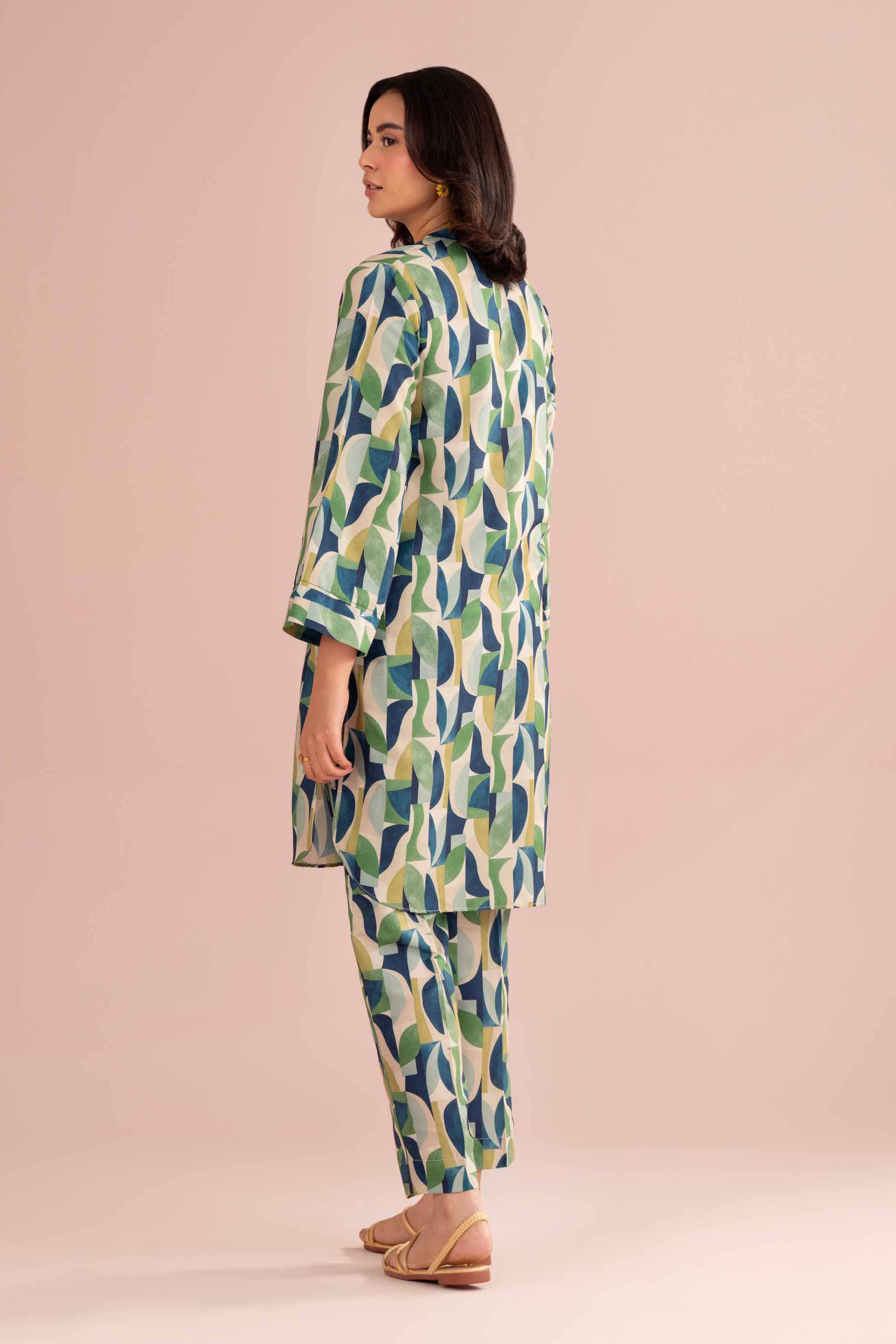 2 Piece - Printed Suit - PE26-363 - Image 4