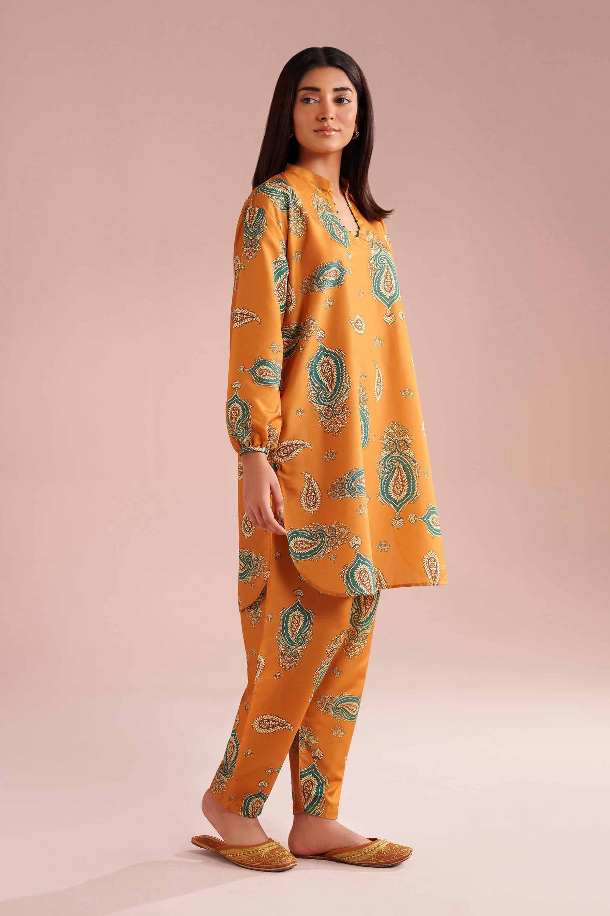 2 Piece - Printed Suit - PE26-415 - Image 2