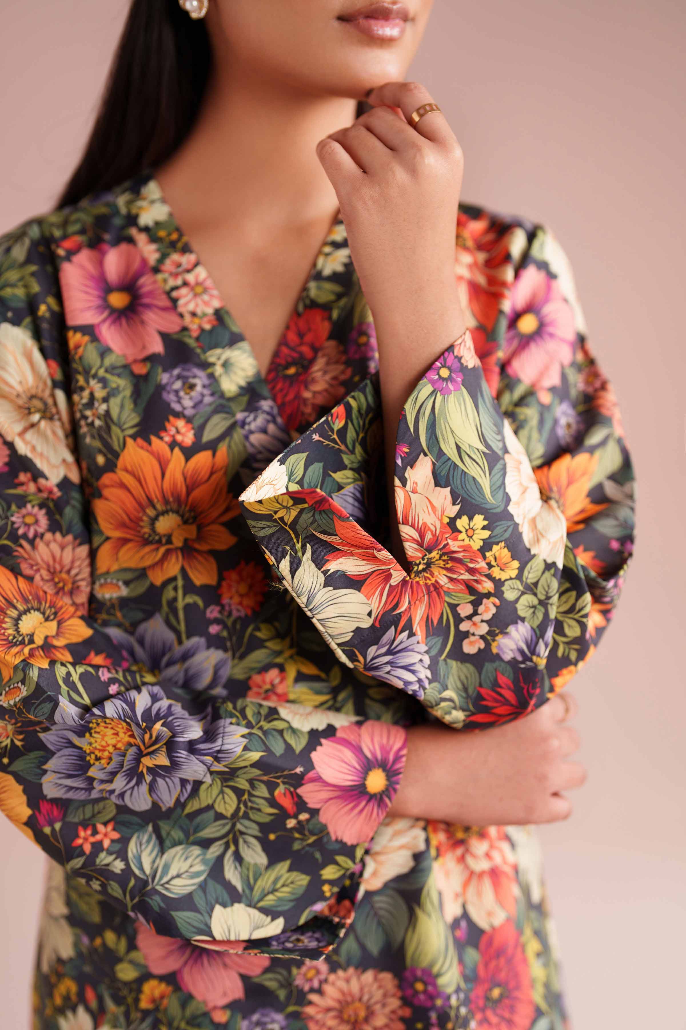 2 Piece - Printed Suit - PE26-425 - Image 9