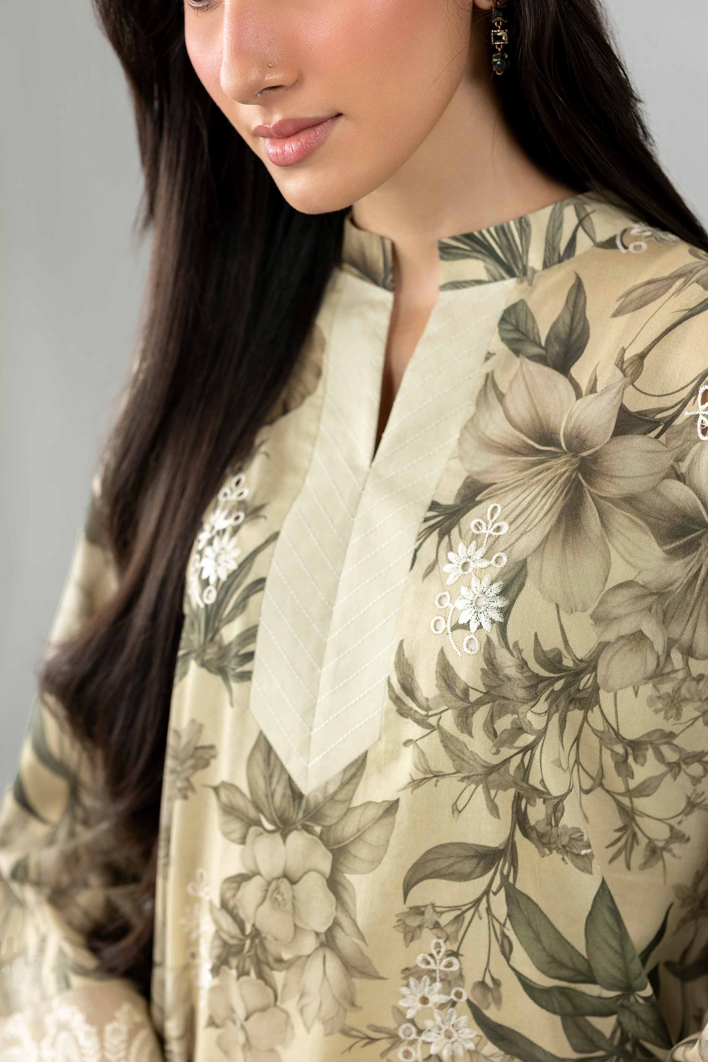 3 Piece - Printed Embroidered Suit - PE26-497 - Image 7