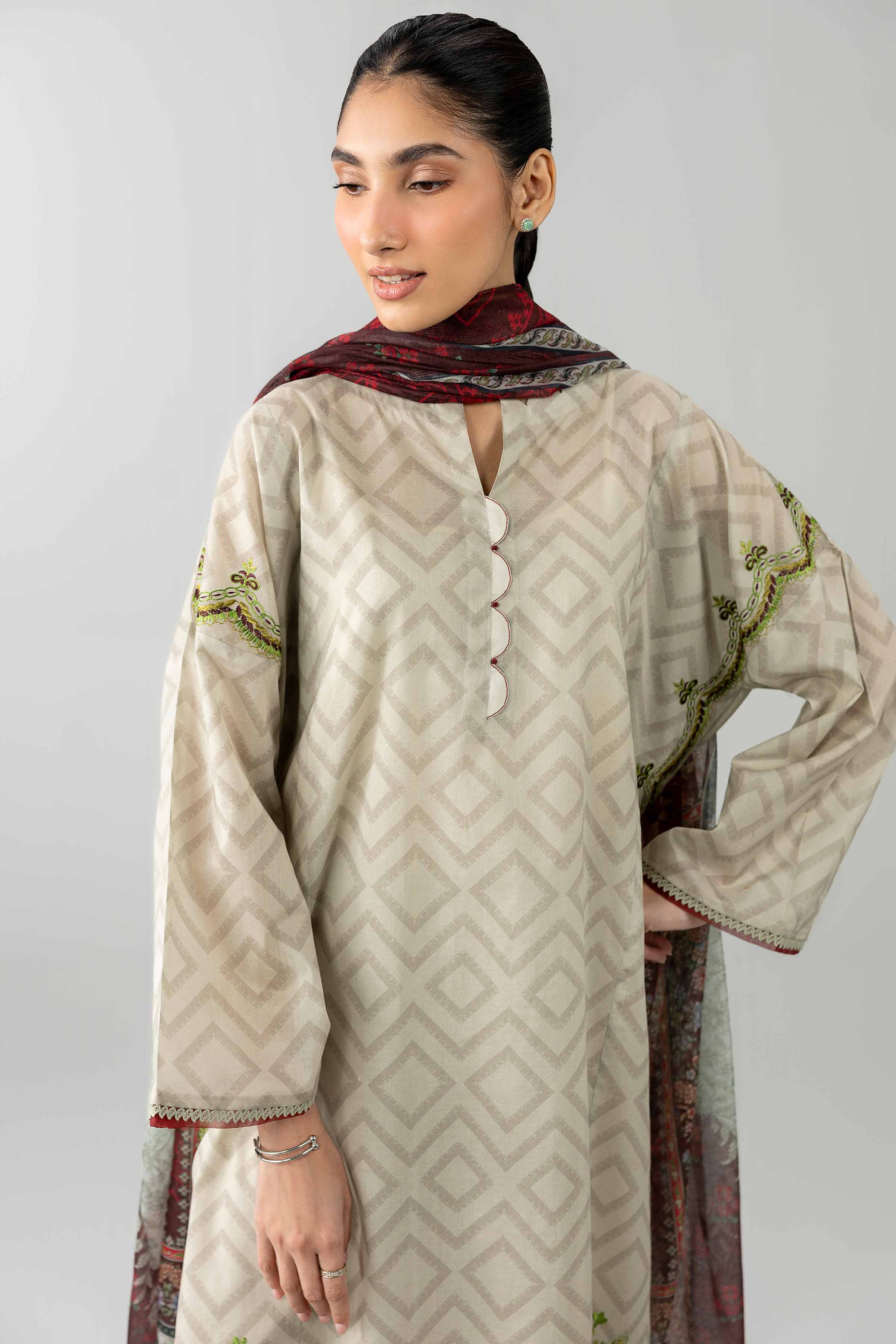 3 Piece - Printed Embroidered Suit - PE26-502 - Image 6