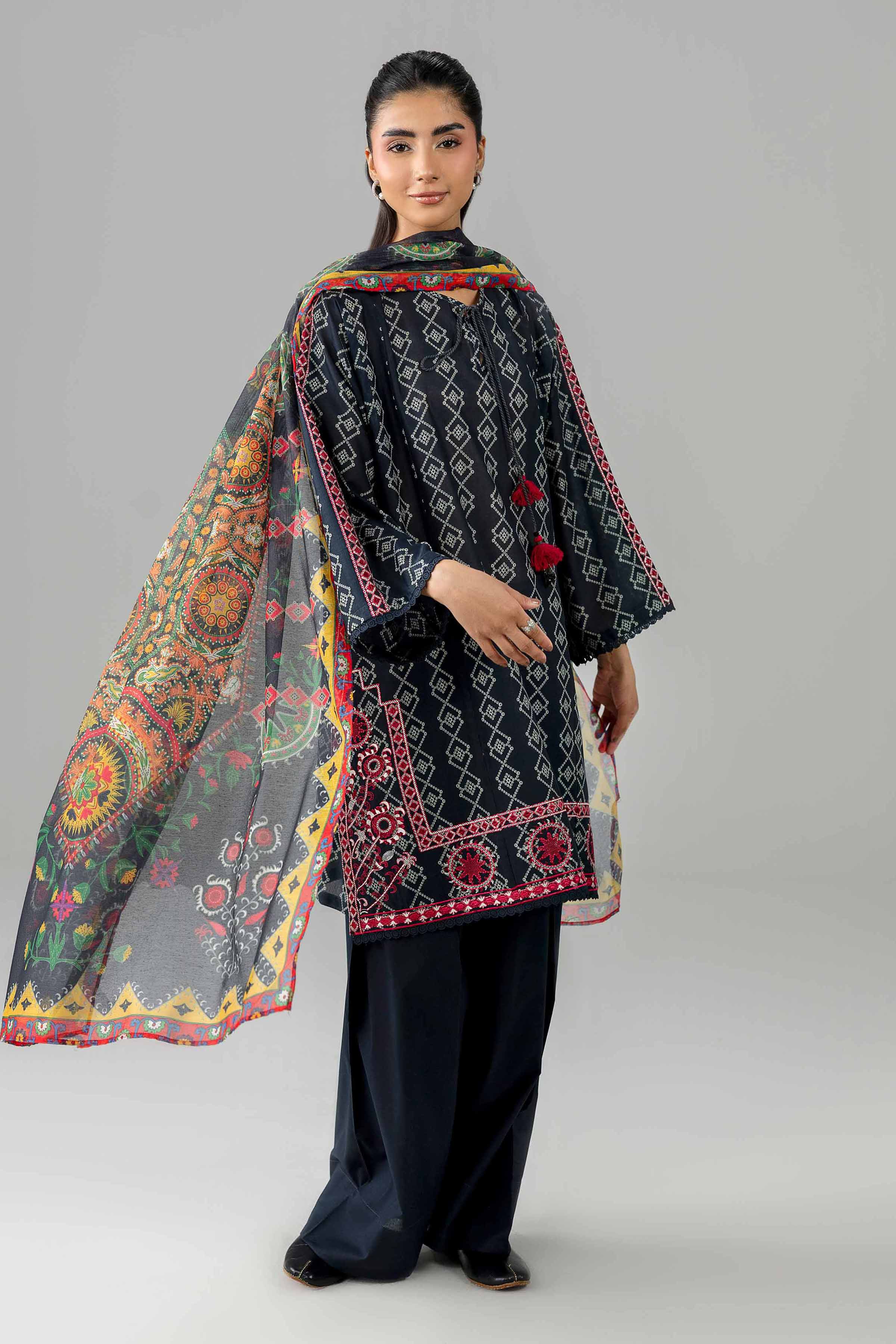 3 Piece - Printed Embroidered Suit - PE26-506 - Image 4