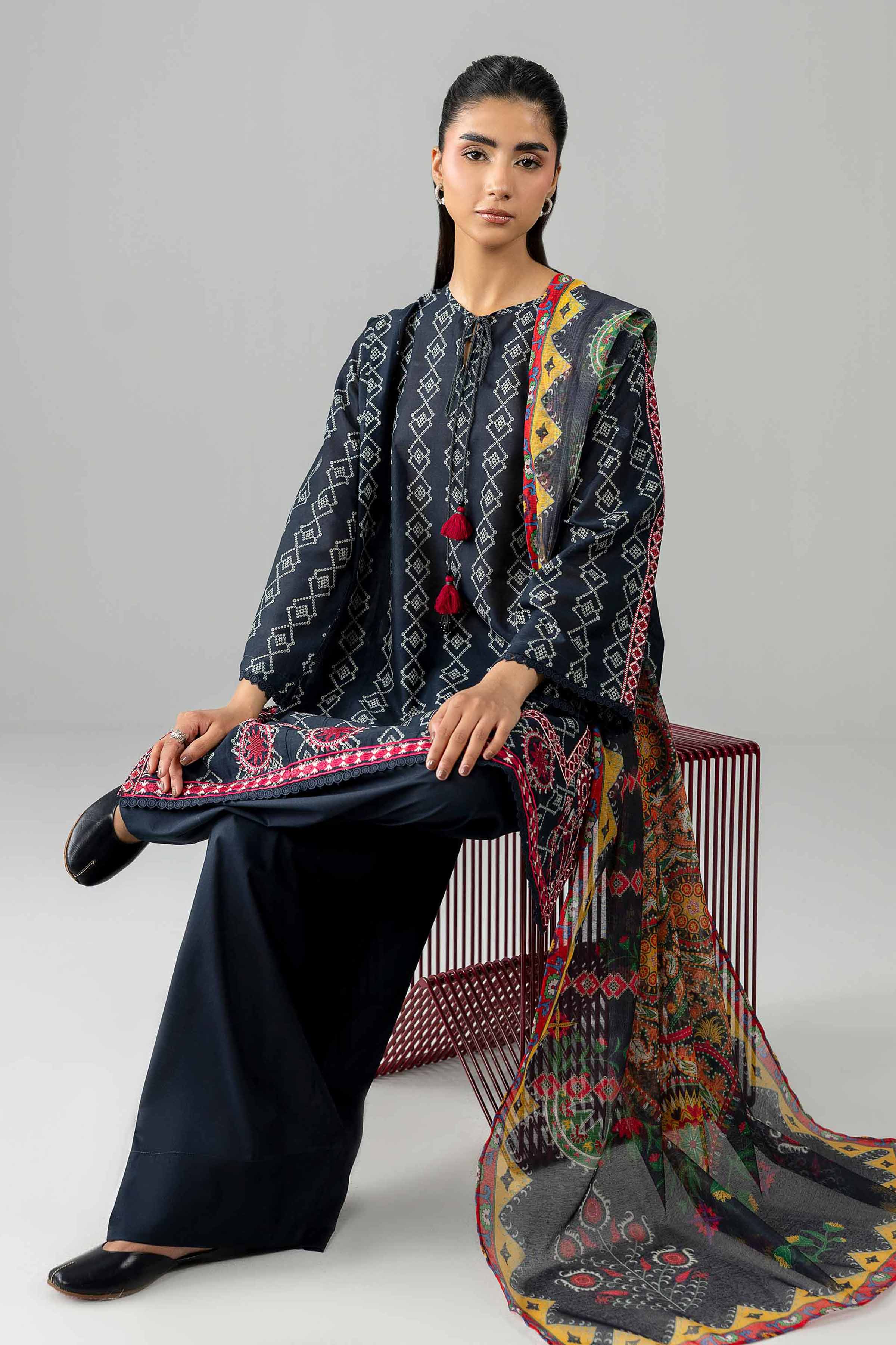 3 Piece - Printed Embroidered Suit - PE26-506 - Image 5