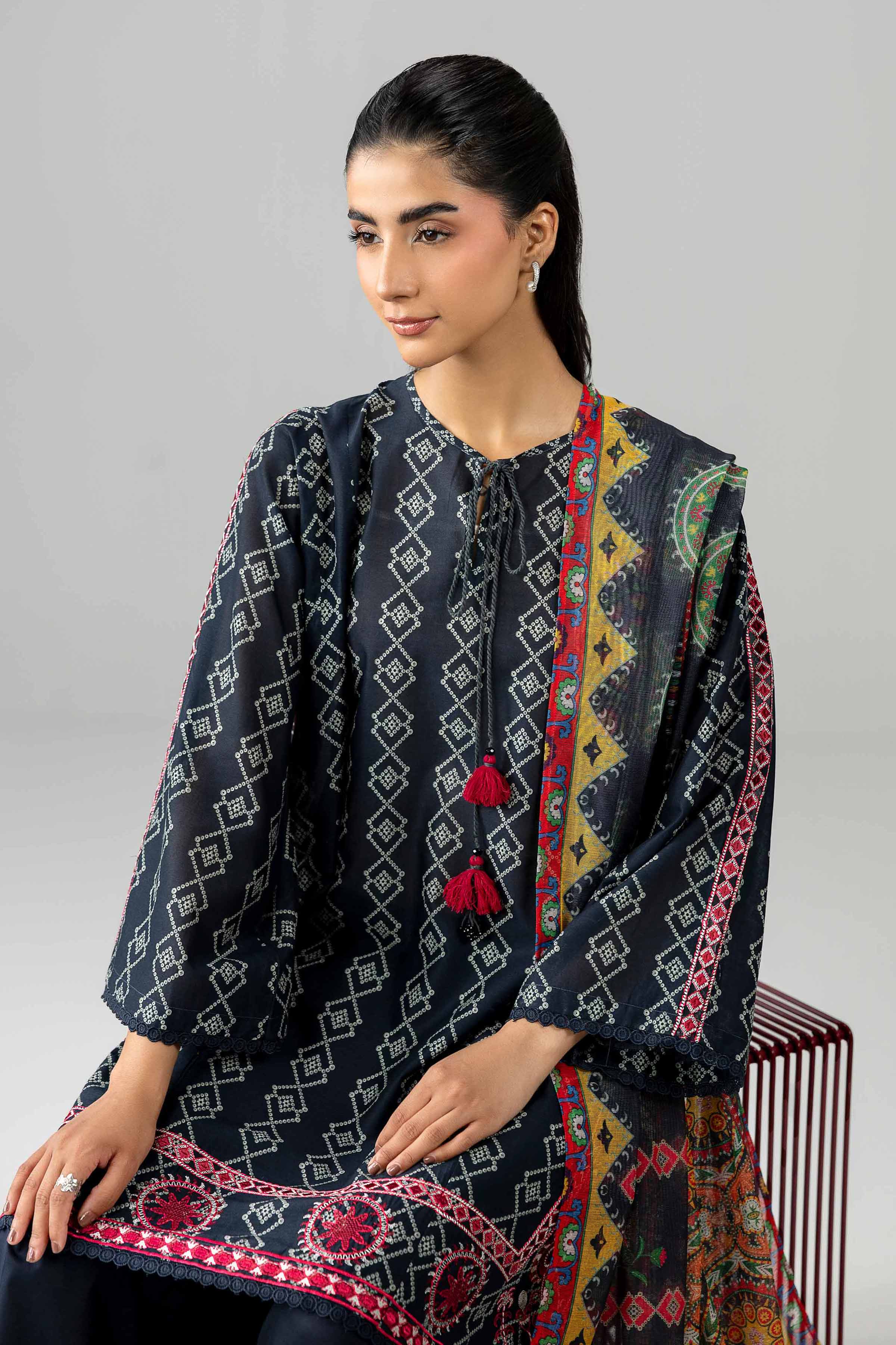 3 Piece - Printed Embroidered Suit - PE26-506 - Image 6