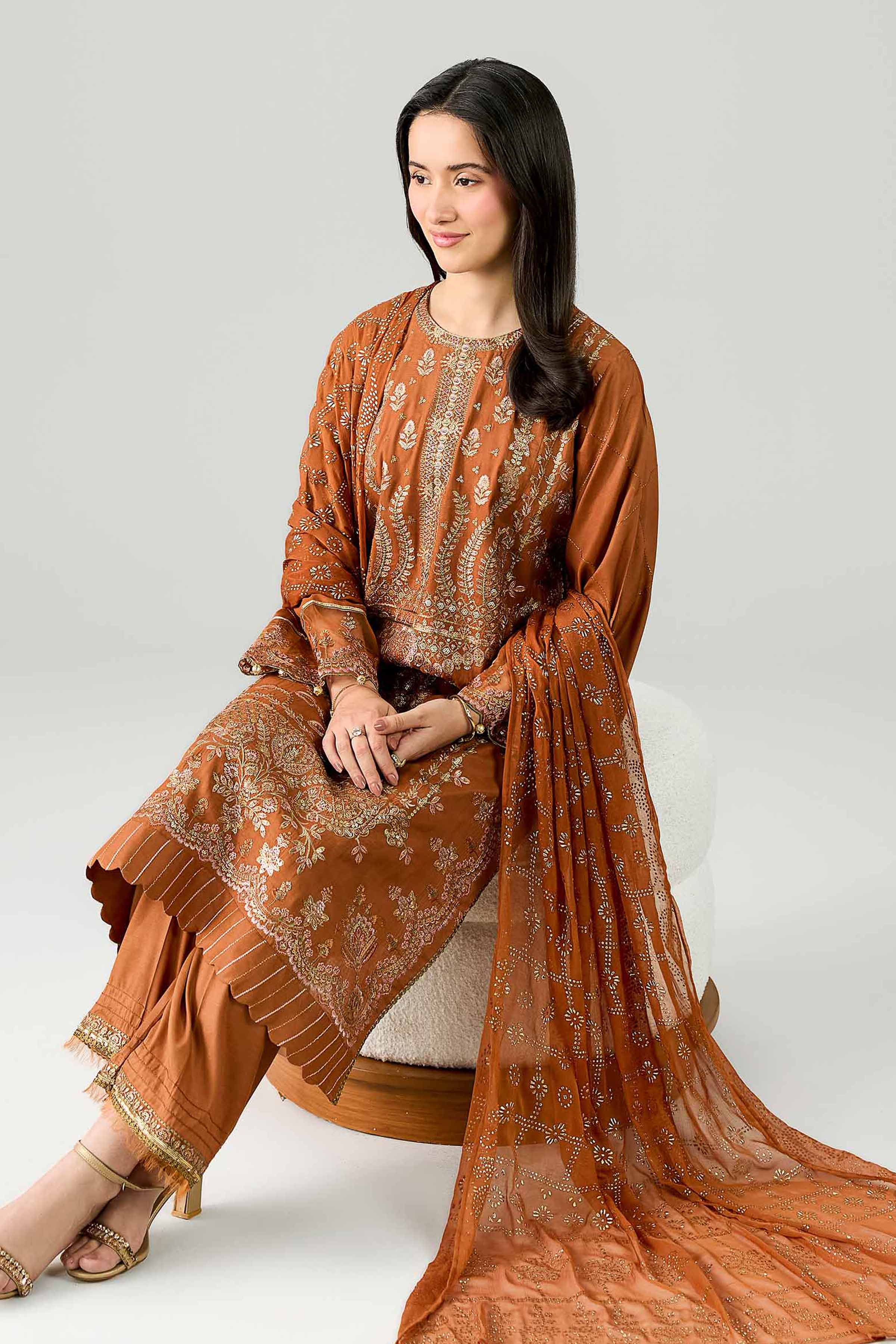 3 Piece - Embroidered Suit - PE26-597 - Image 5