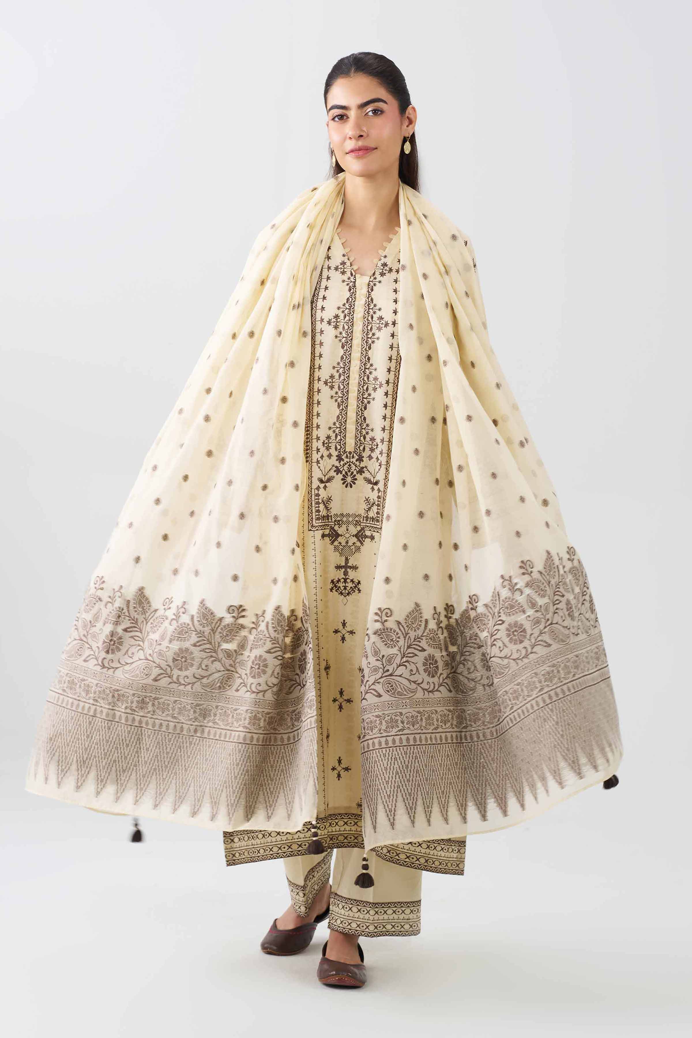 3 Piece - Embroidered Suit - PE26-71 - Image 5
