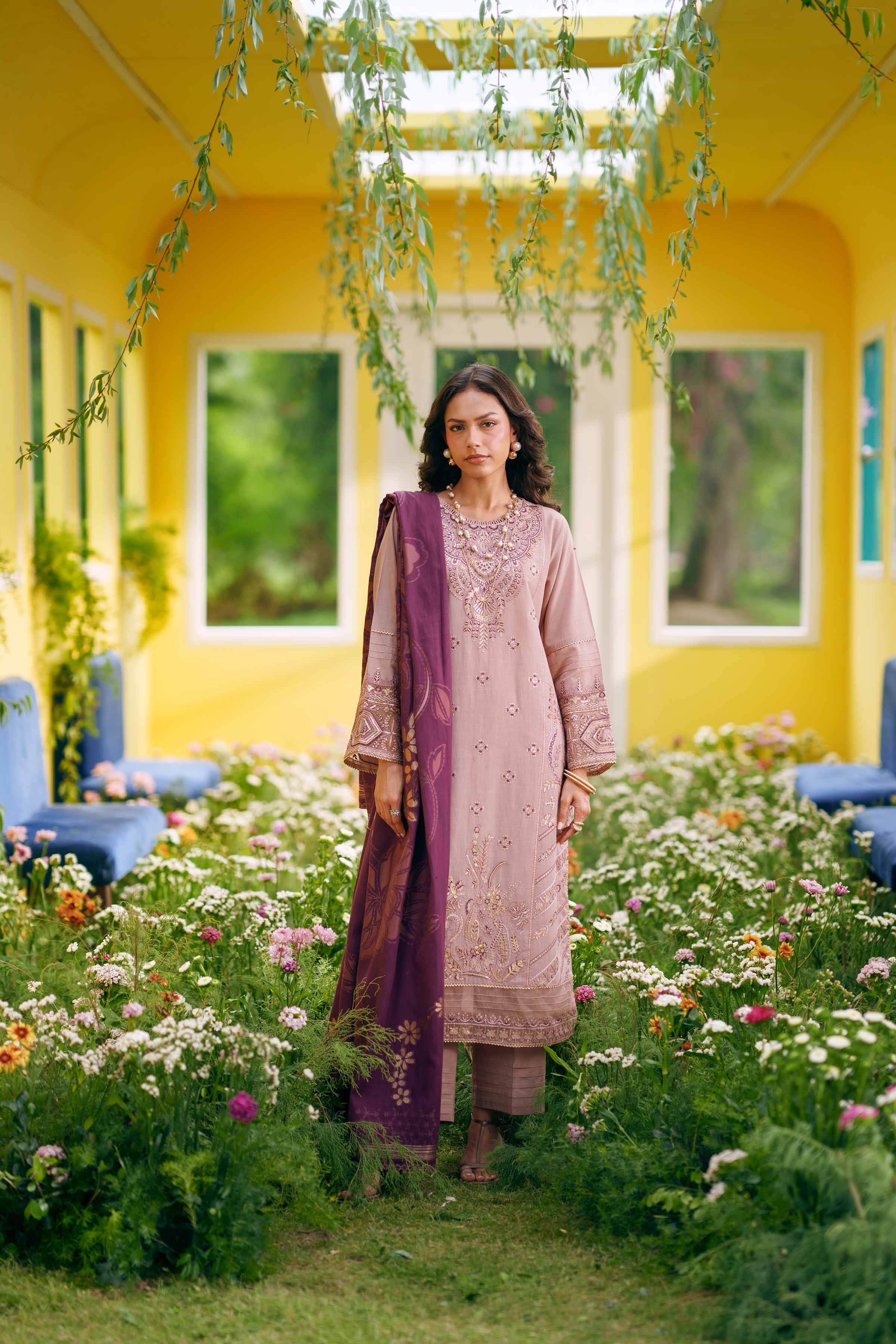 3 Piece - Embroidered Suit - PE26-76 - Image 4