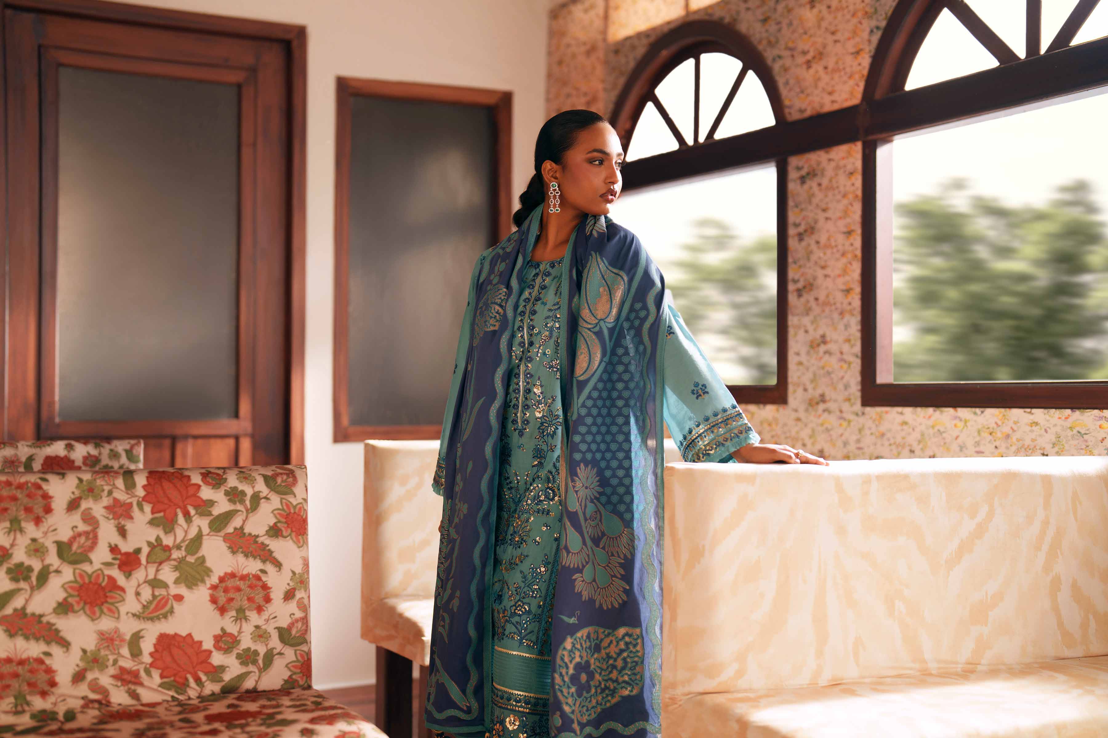 3 Piece - Embroidered Suit - PE26-77 - Image 3