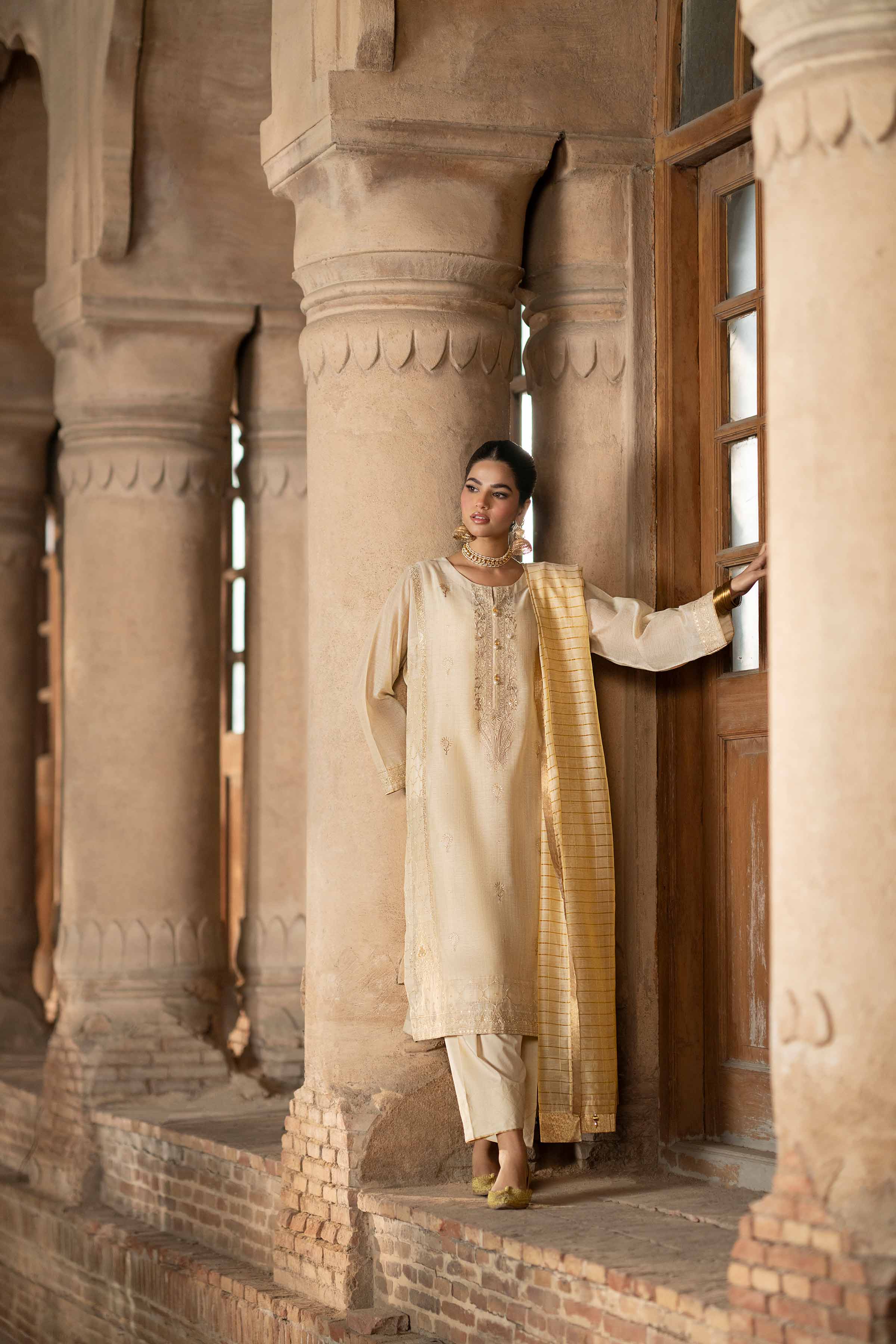 3 Piece - Embroidered Suit - PFE25-08 - Image 4